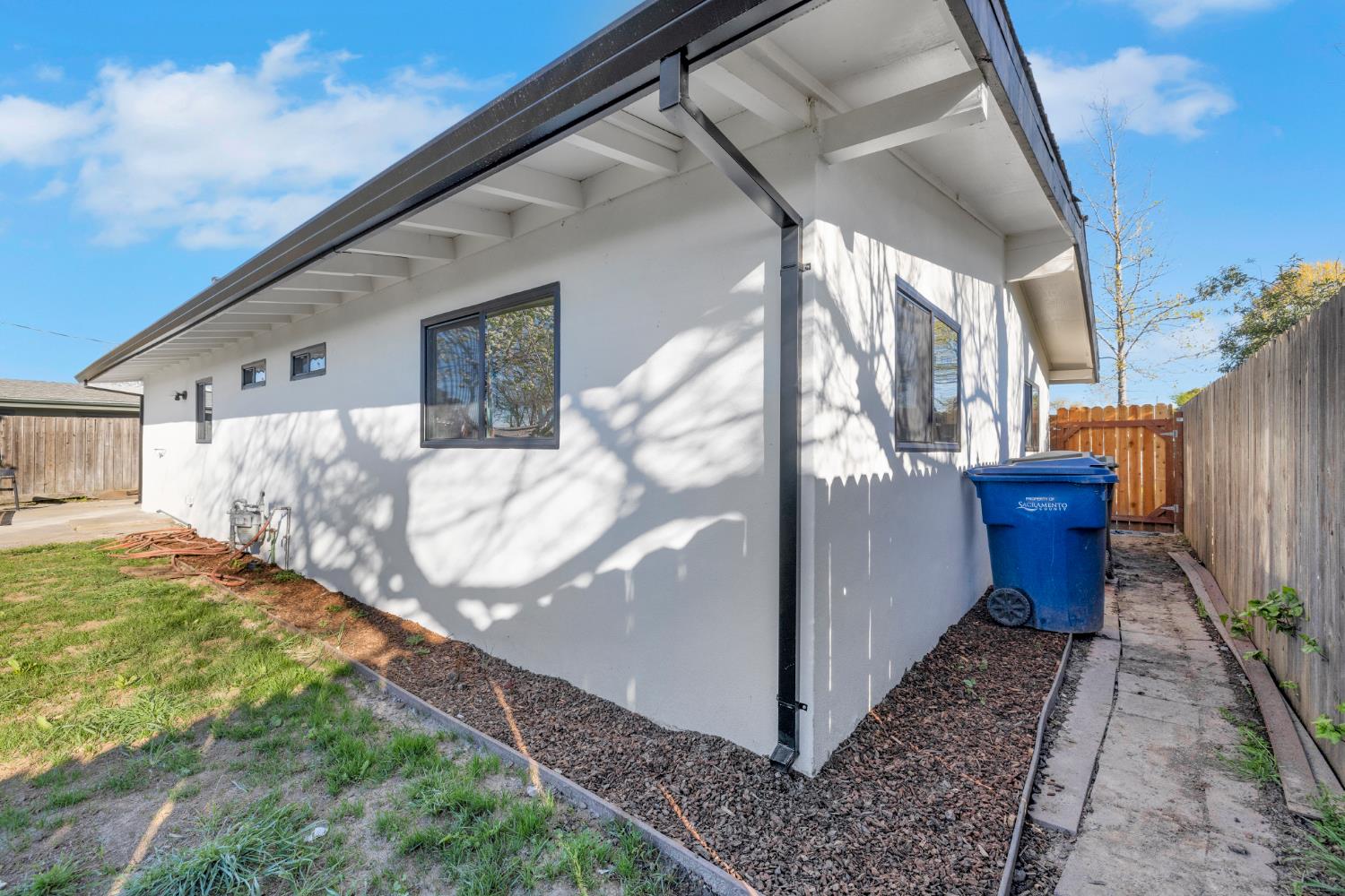 3628 Floral Drive