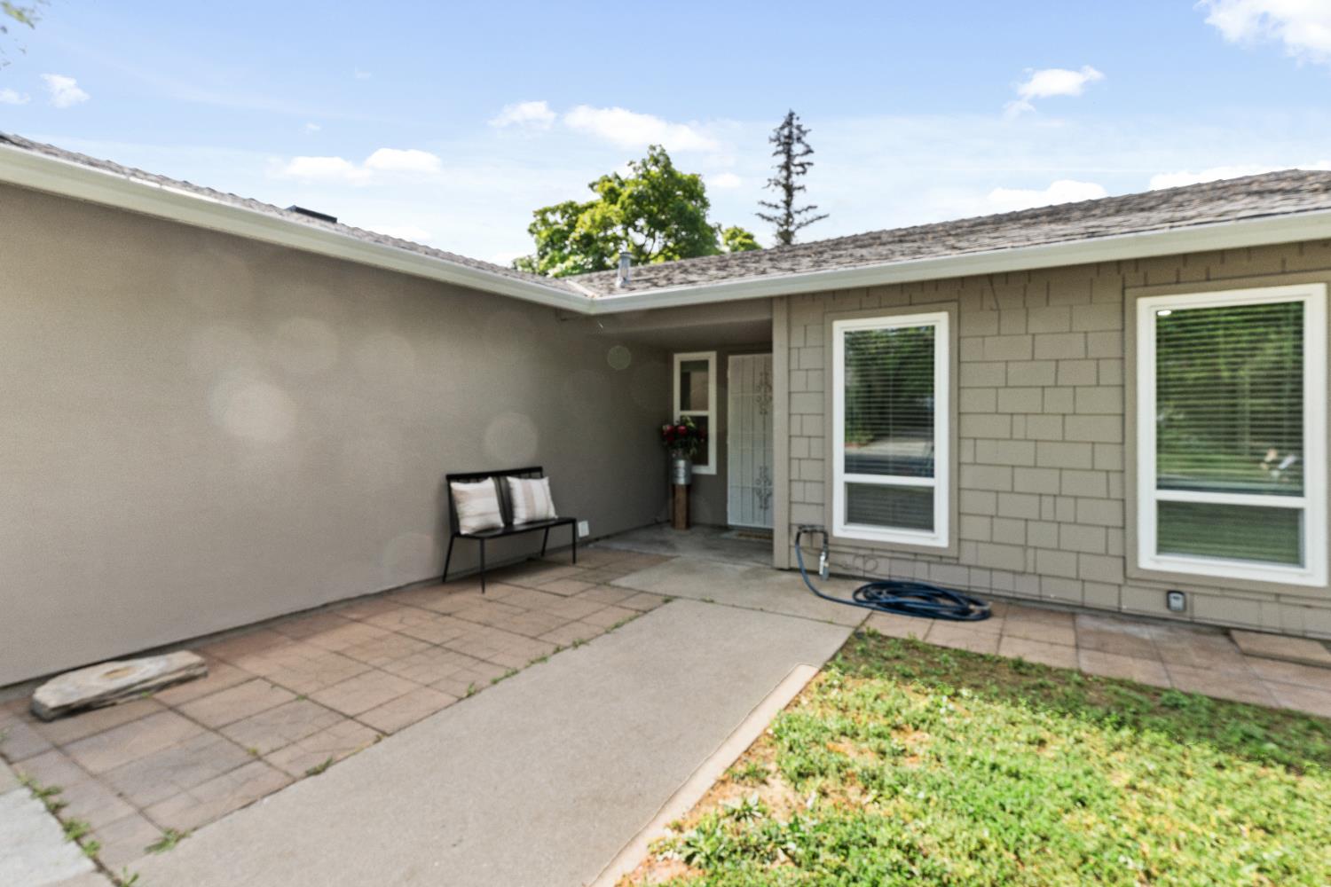 6935 Woodside Drive