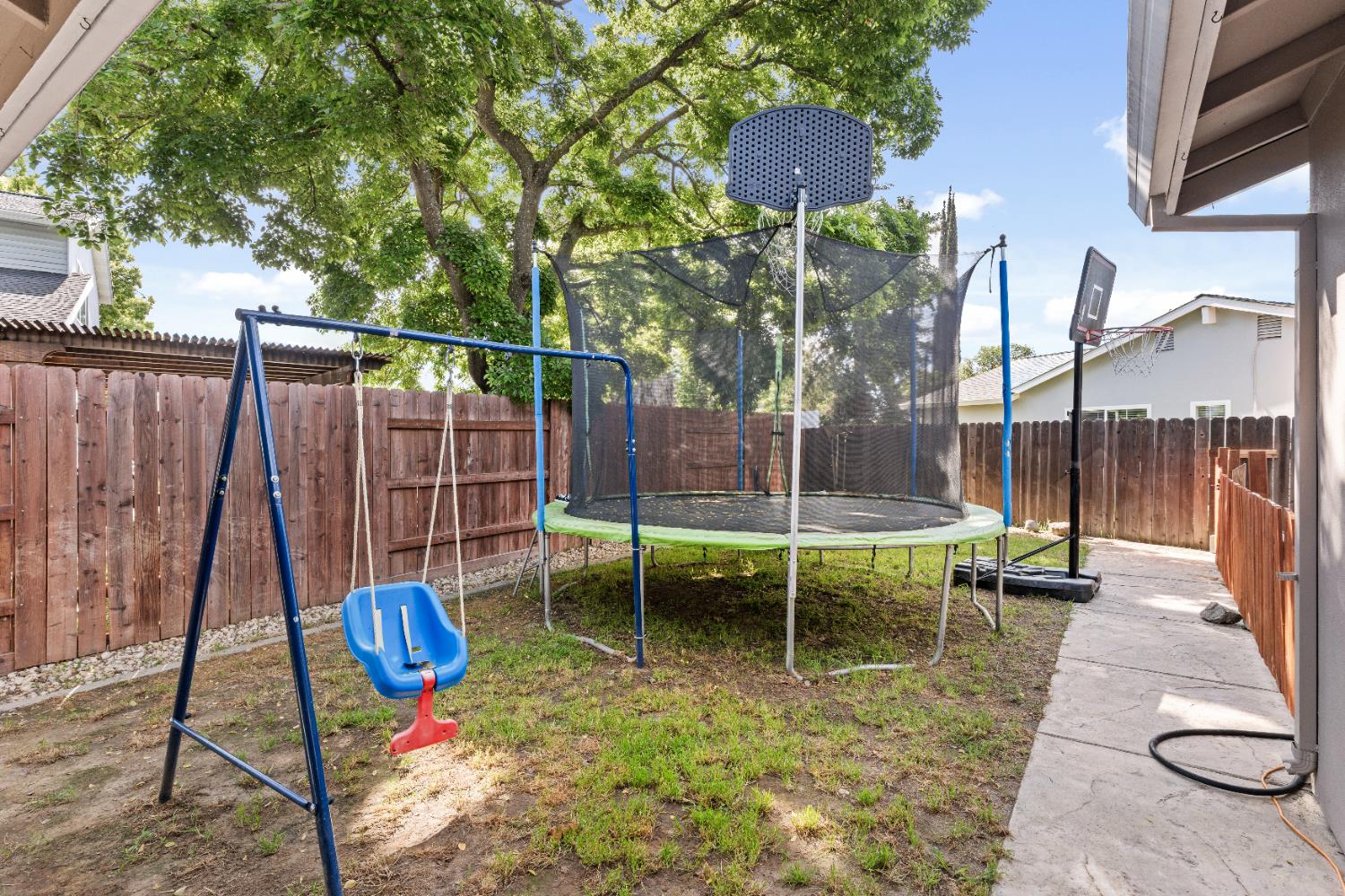 6935 Woodside Drive