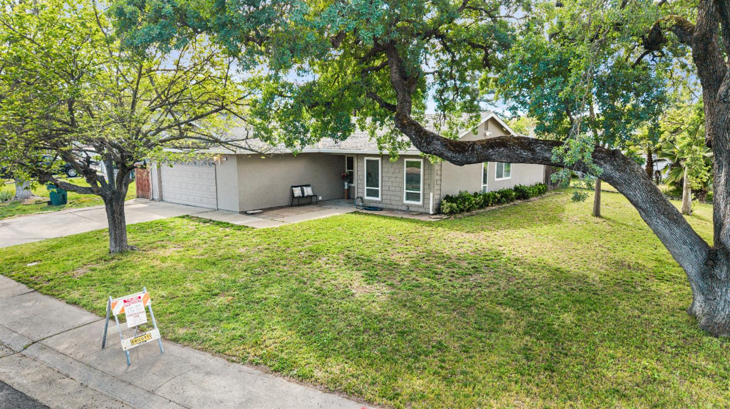 6935 Woodside Drive
