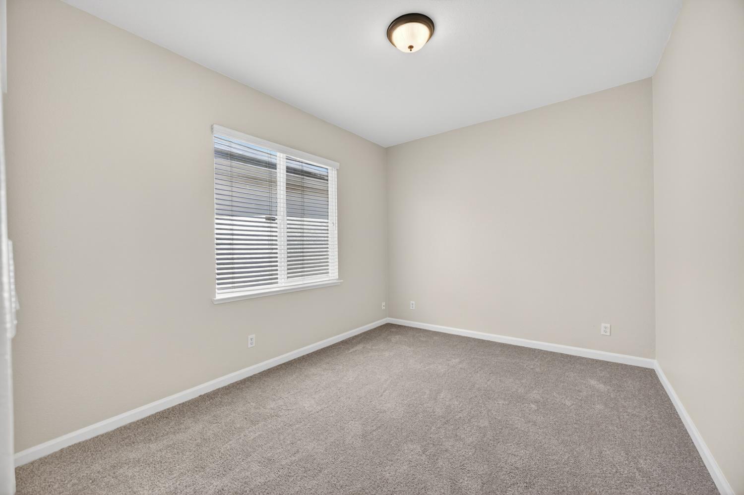 561 Greg Thatch Circle