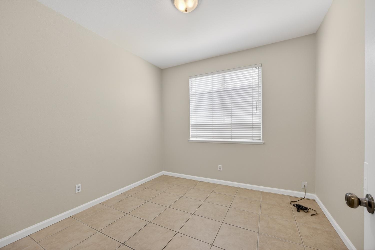 561 Greg Thatch Circle