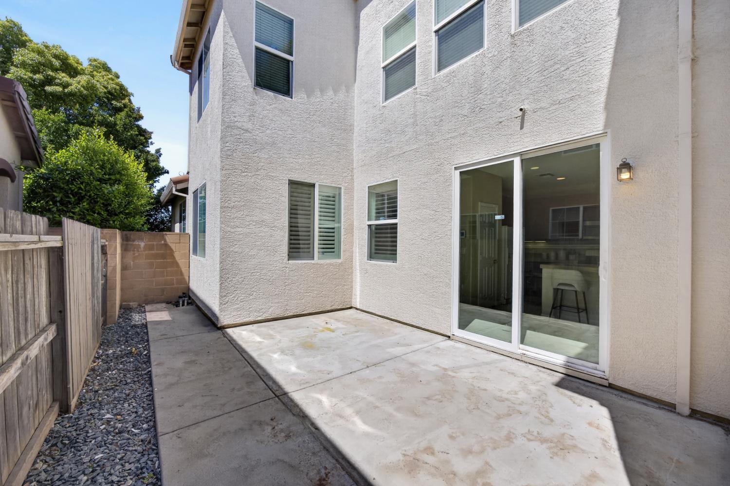 561 Greg Thatch Circle