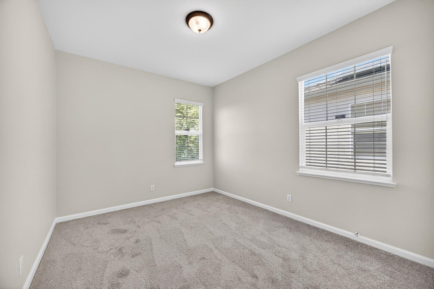 561 Greg Thatch Circle