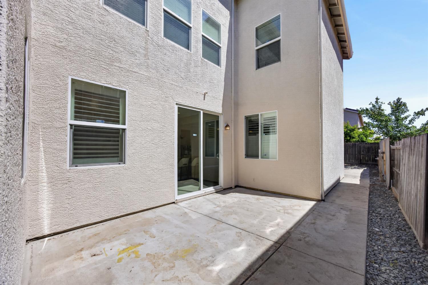 561 Greg Thatch Circle