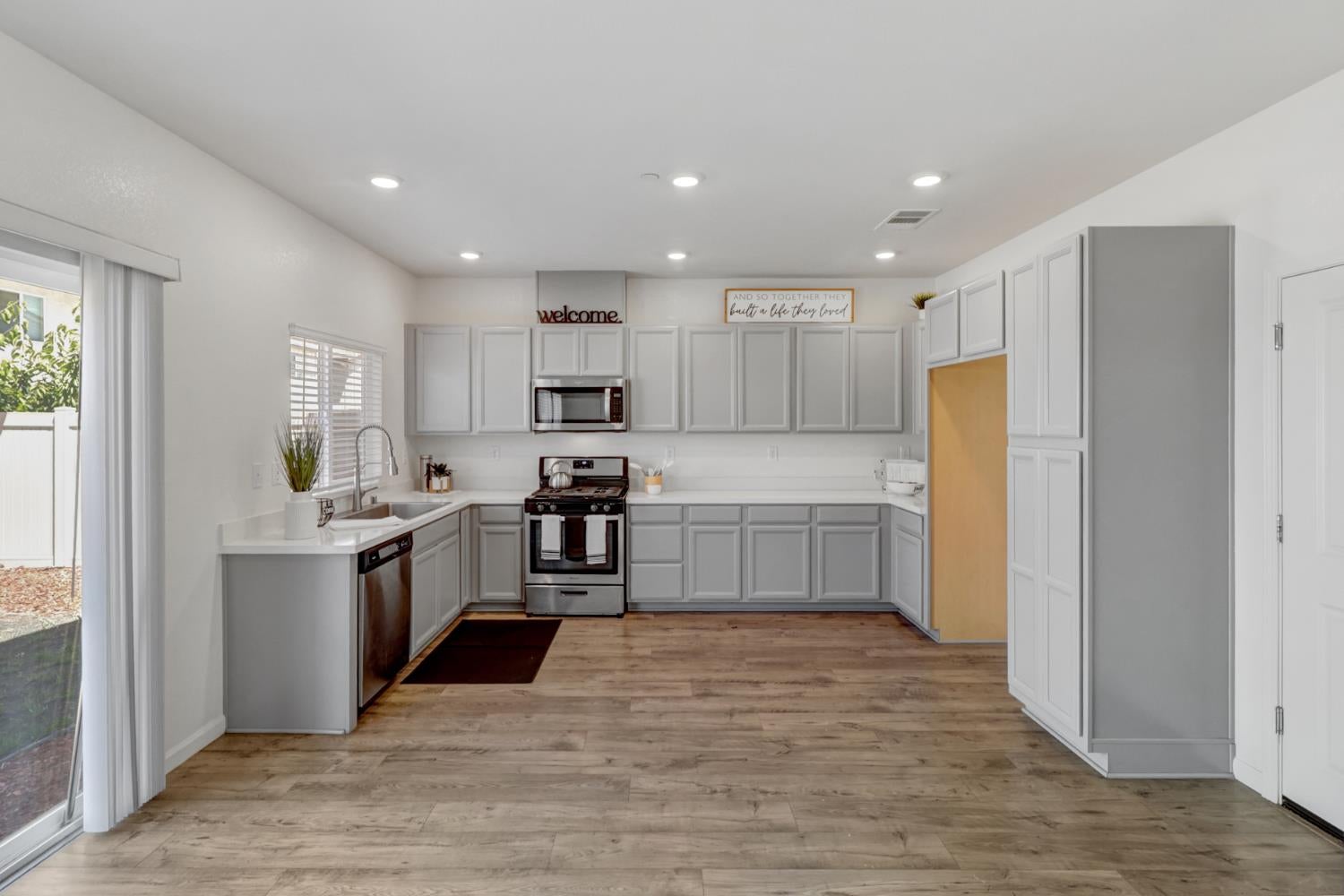 2887 Krone Way