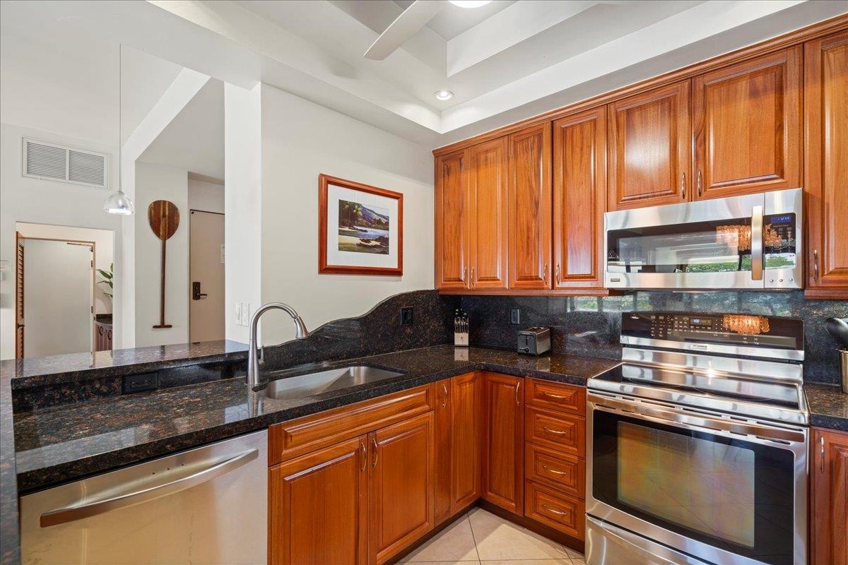500 KAPALUA Dr Unit: 25 P 3-4