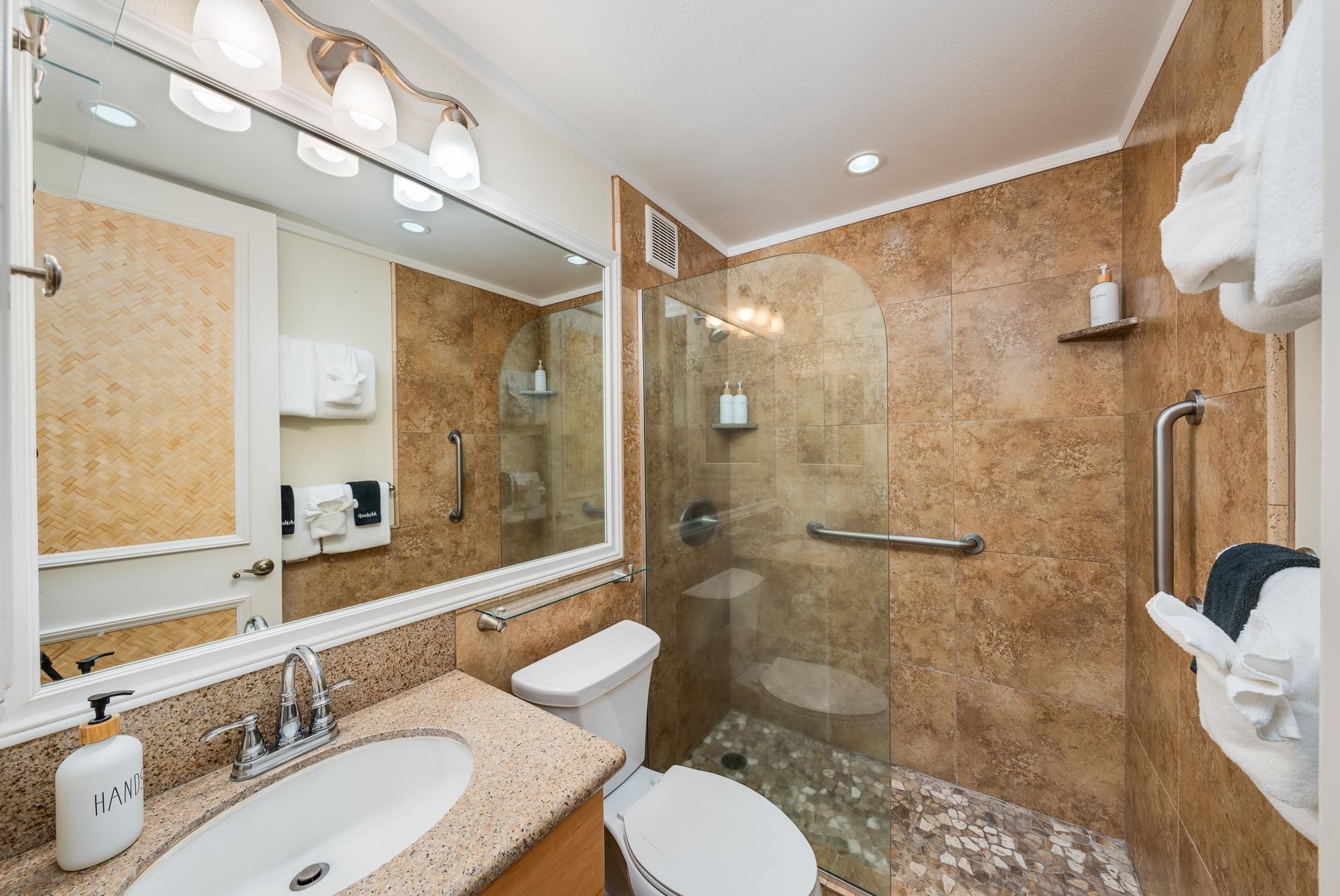5255 Lower Honoapiilani Rd Unit: 207