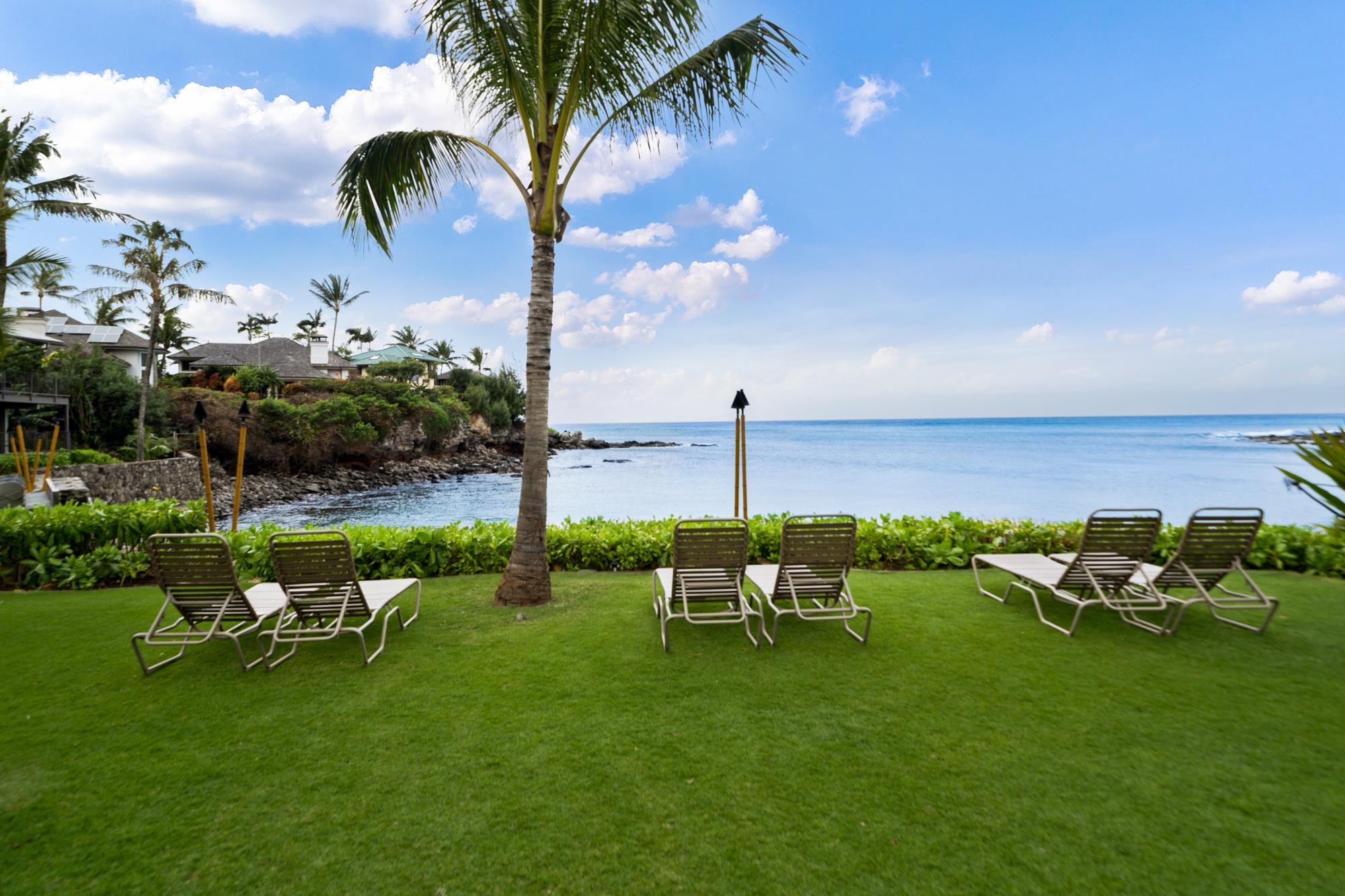 5255 Lower Honoapiilani Rd Unit: 207