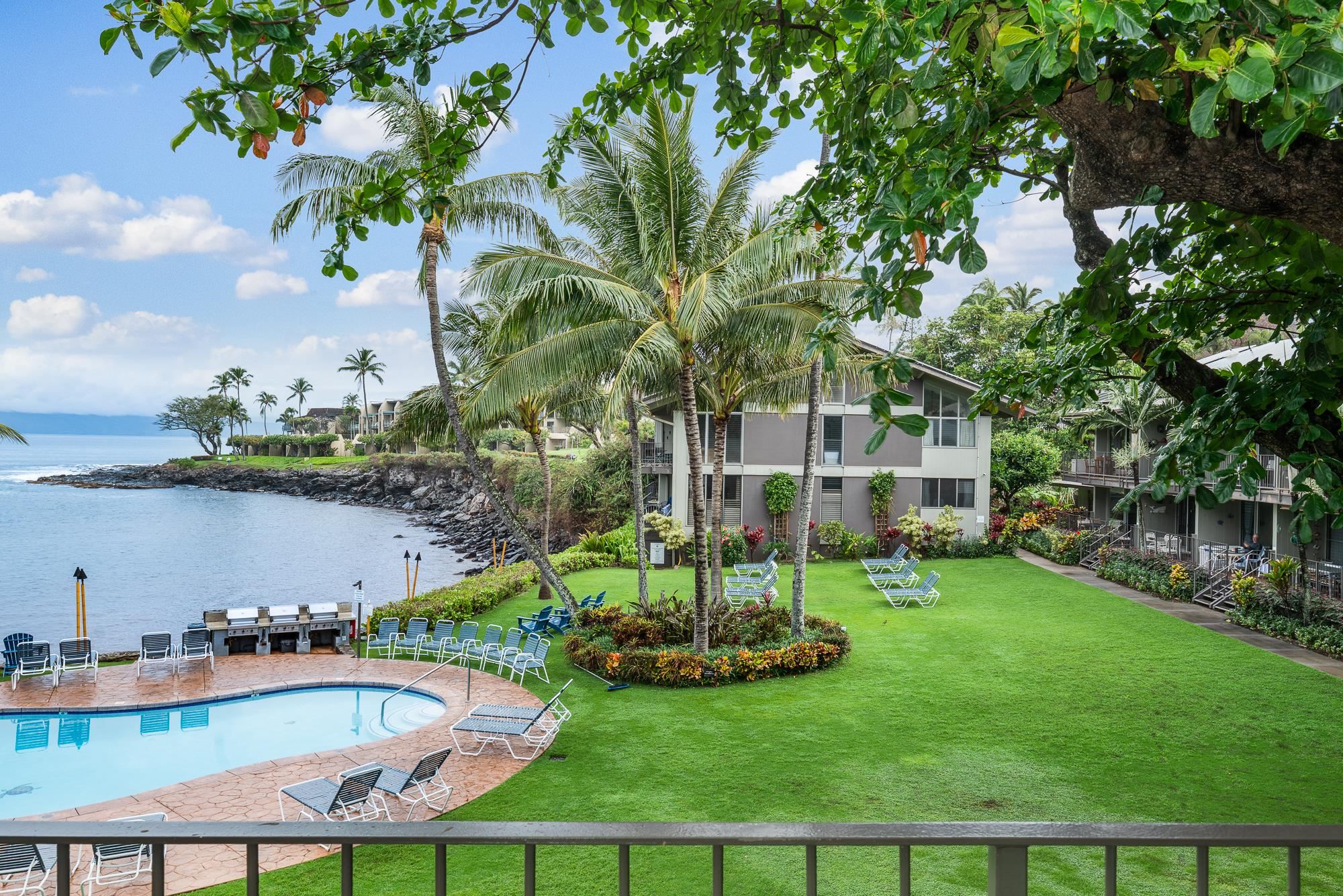 5255 Lower Honoapiilani Rd Unit: 207