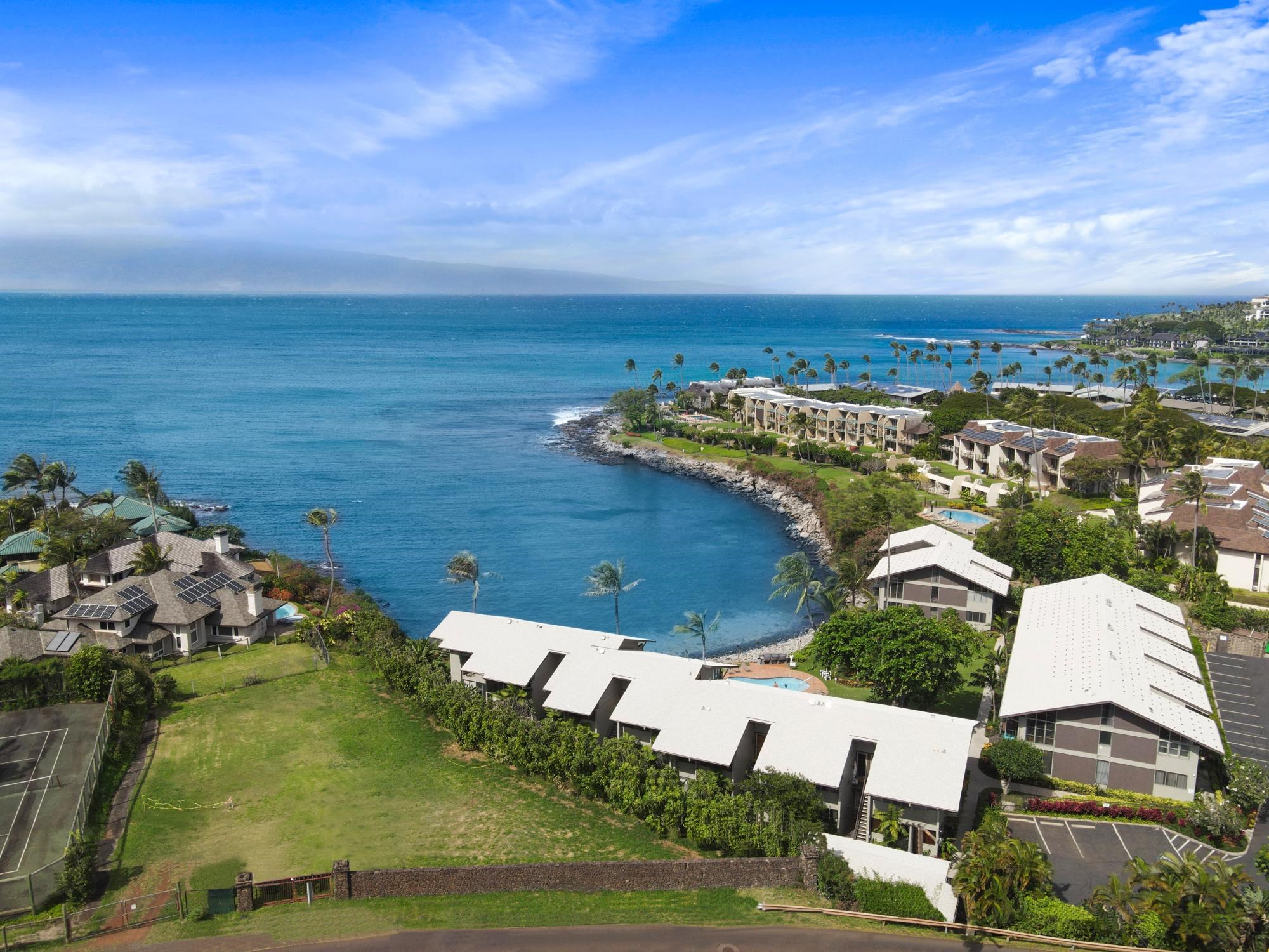 5255 Lower Honoapiilani Rd Unit: 207