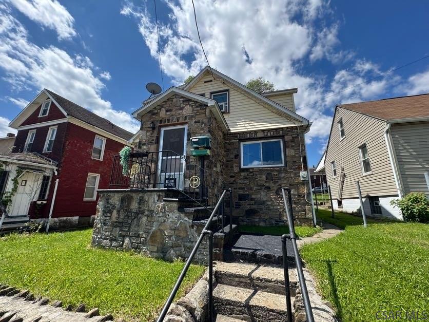 375 Daniel St.