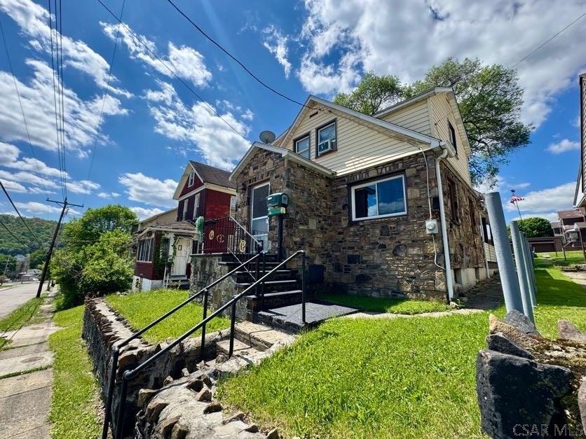 375 Daniel St.