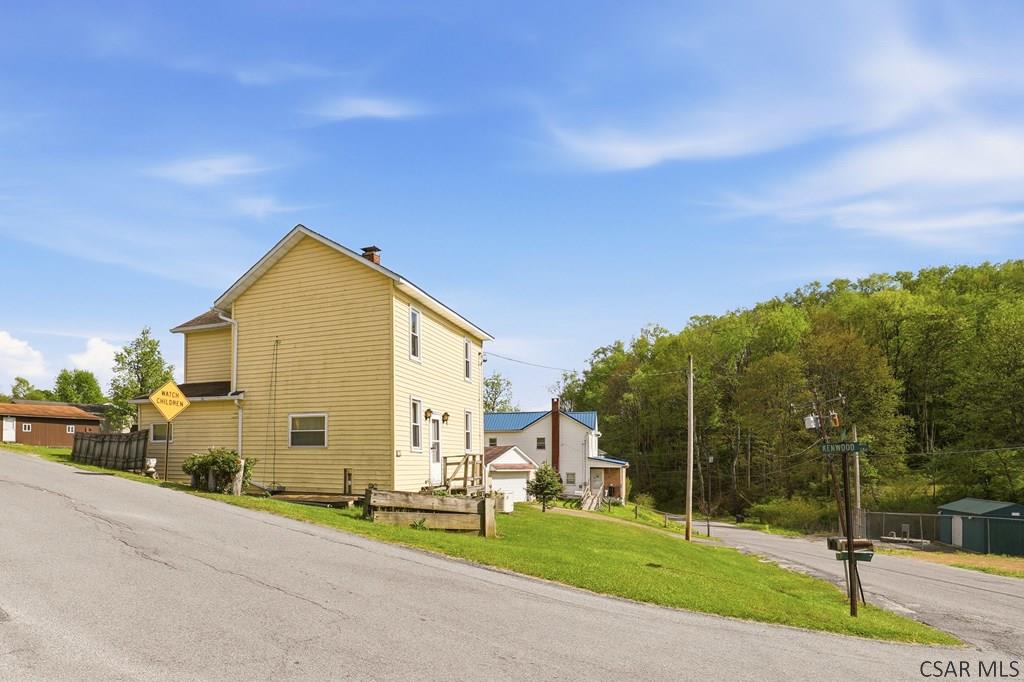 338 E Jackson St.