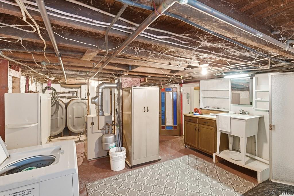 338 E Jackson St.