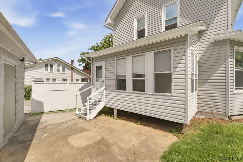 218 Beechwood St.