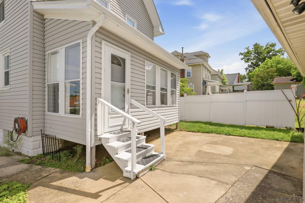 218 Beechwood St.