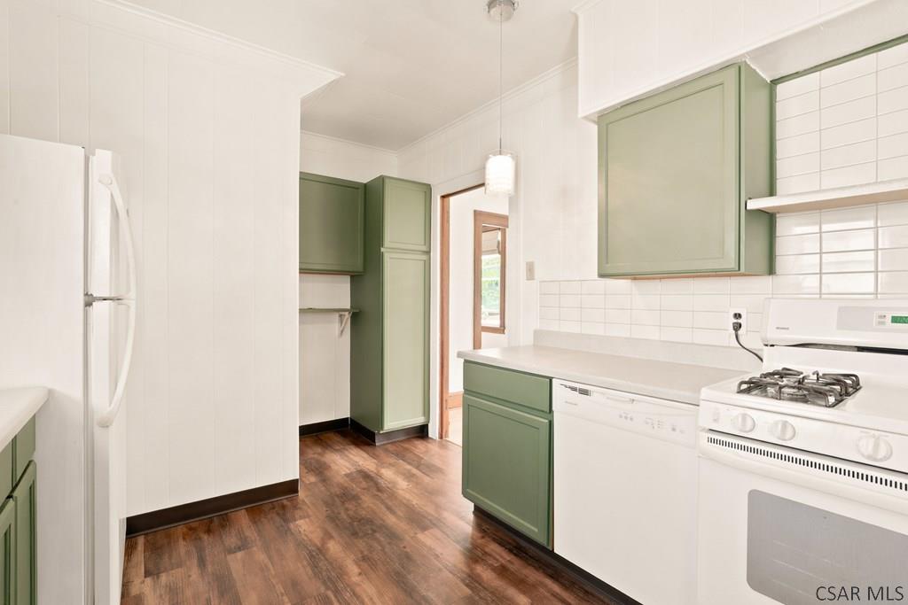218 Beechwood St.
