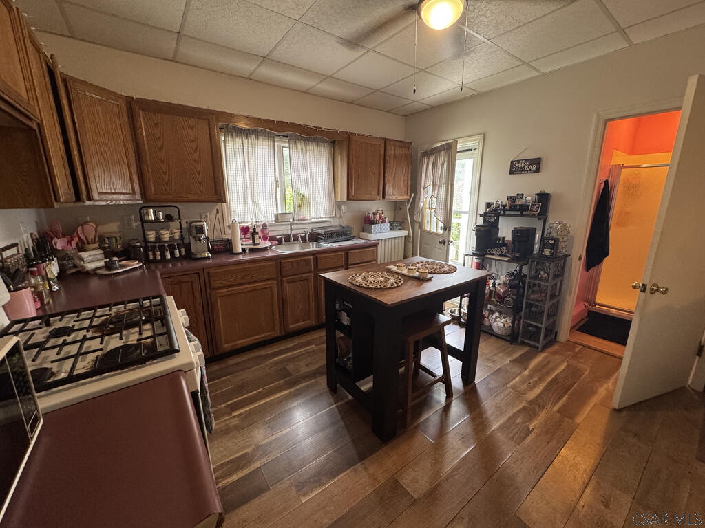 212-214; 214R Clarion Street