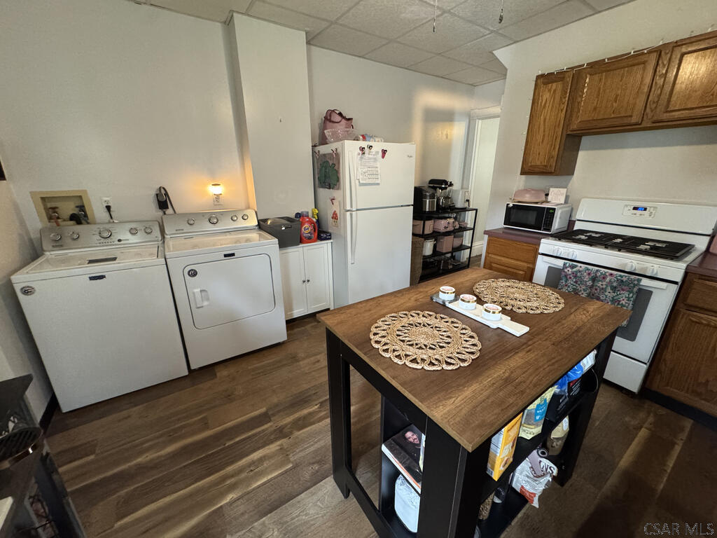212-214; 214R Clarion Street