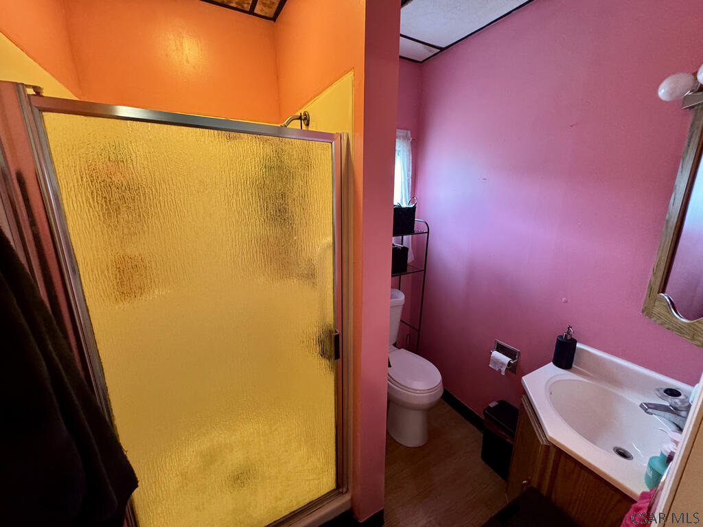 212-214; 214R Clarion Street