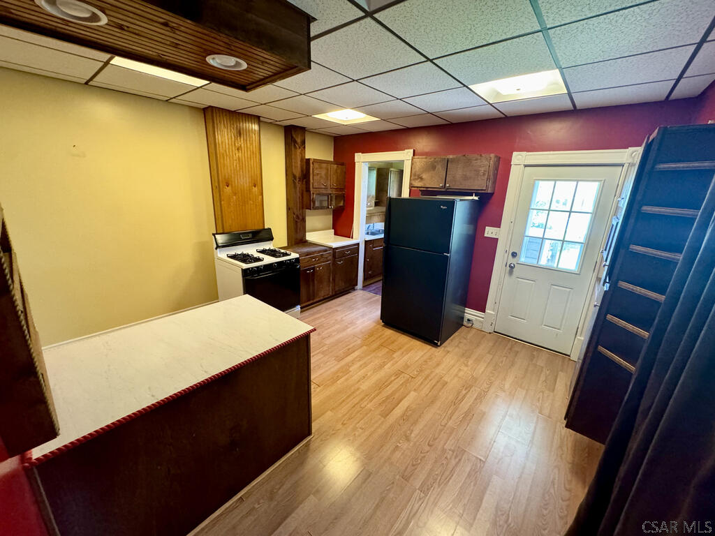 212-214; 214R Clarion Street