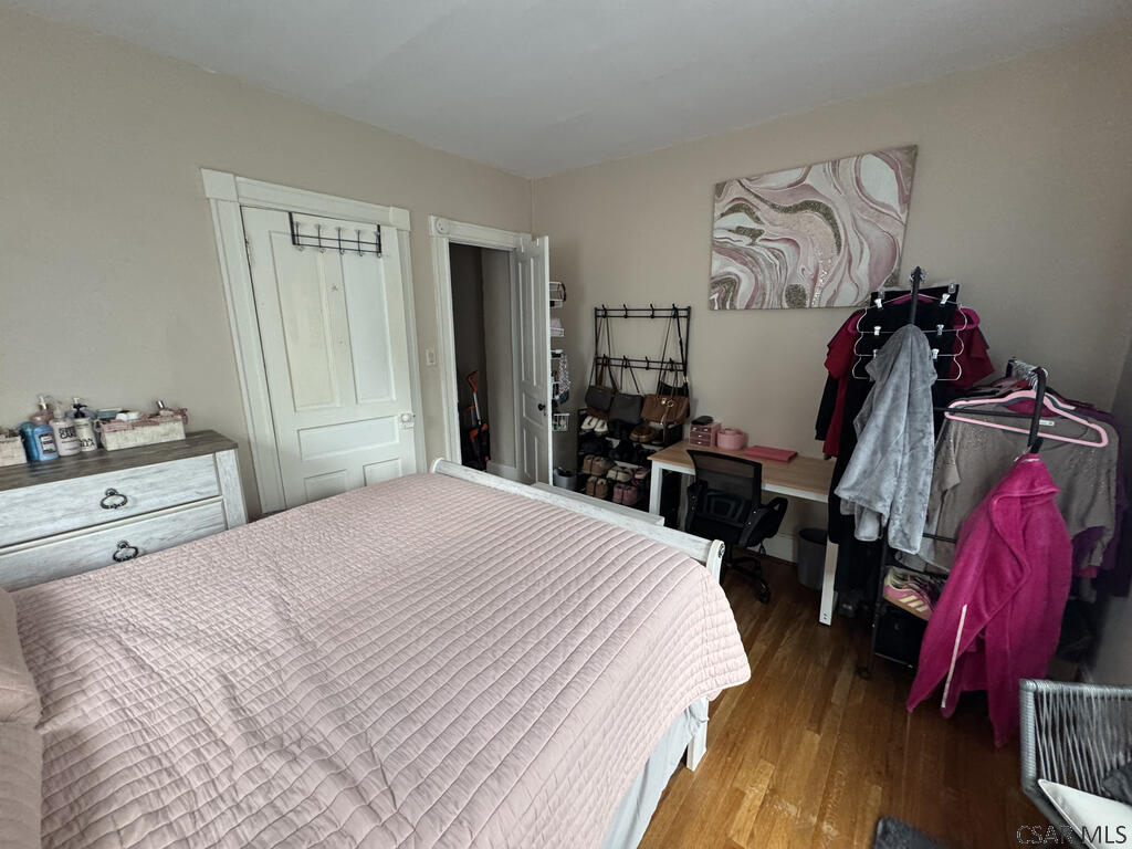 212-214; 214R Clarion Street