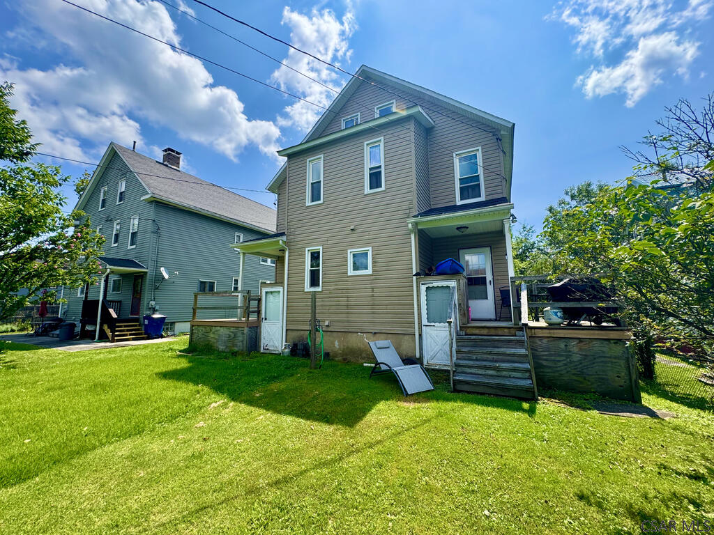212-214; 214R Clarion Street