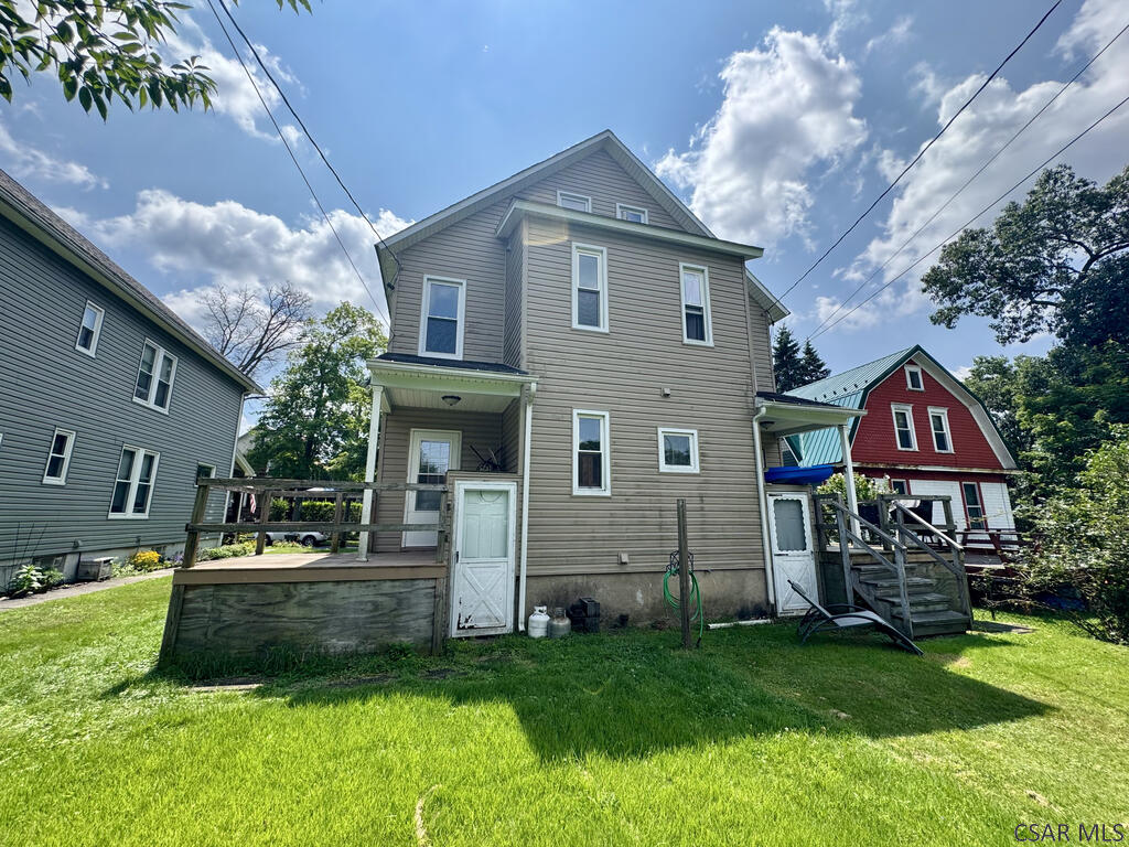 212-214; 214R Clarion Street