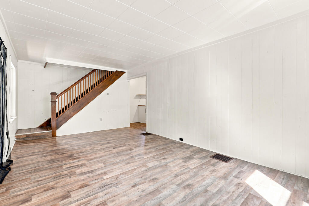 112 Oakland Avenue