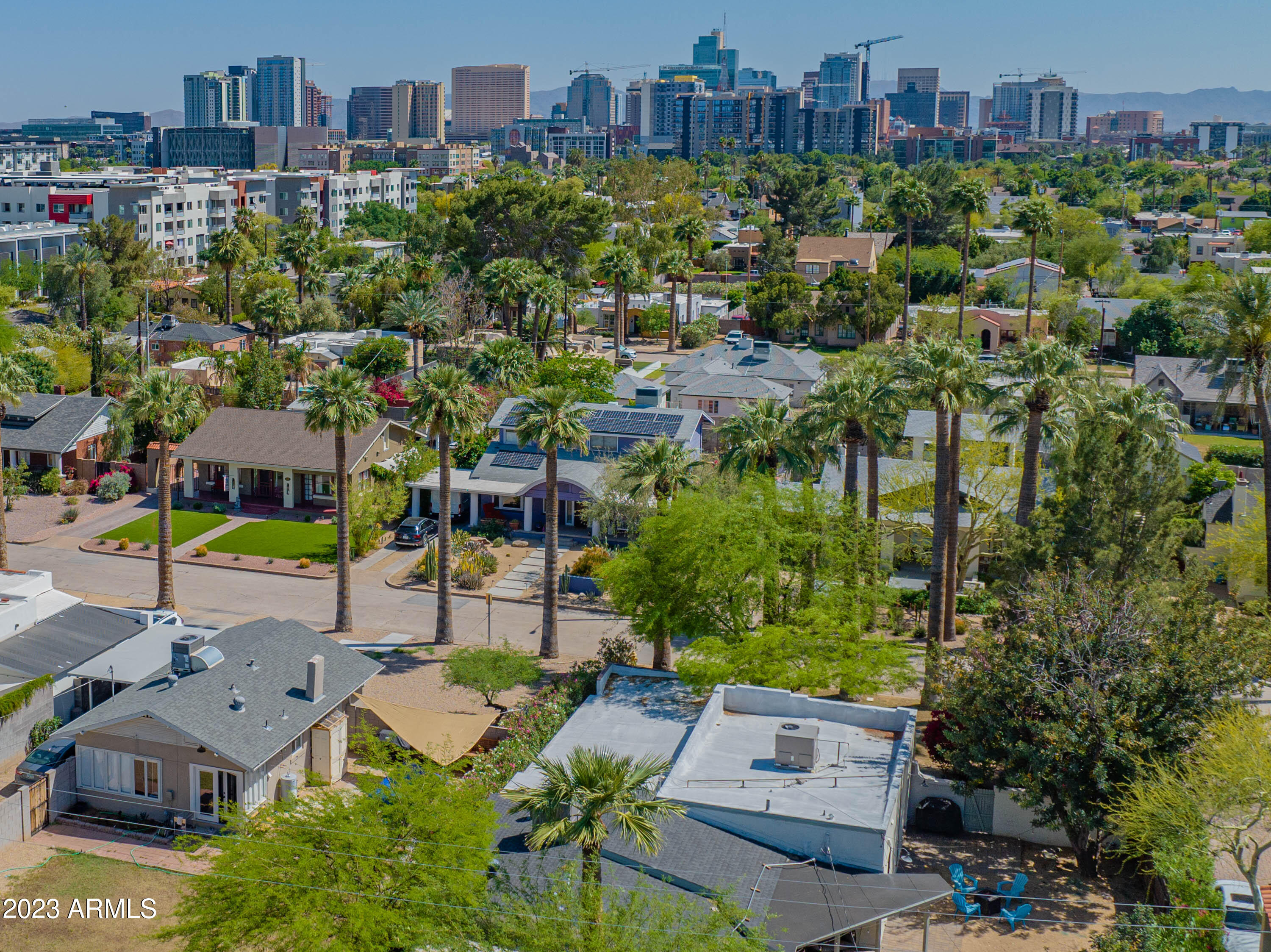 124 W GRANADA Road