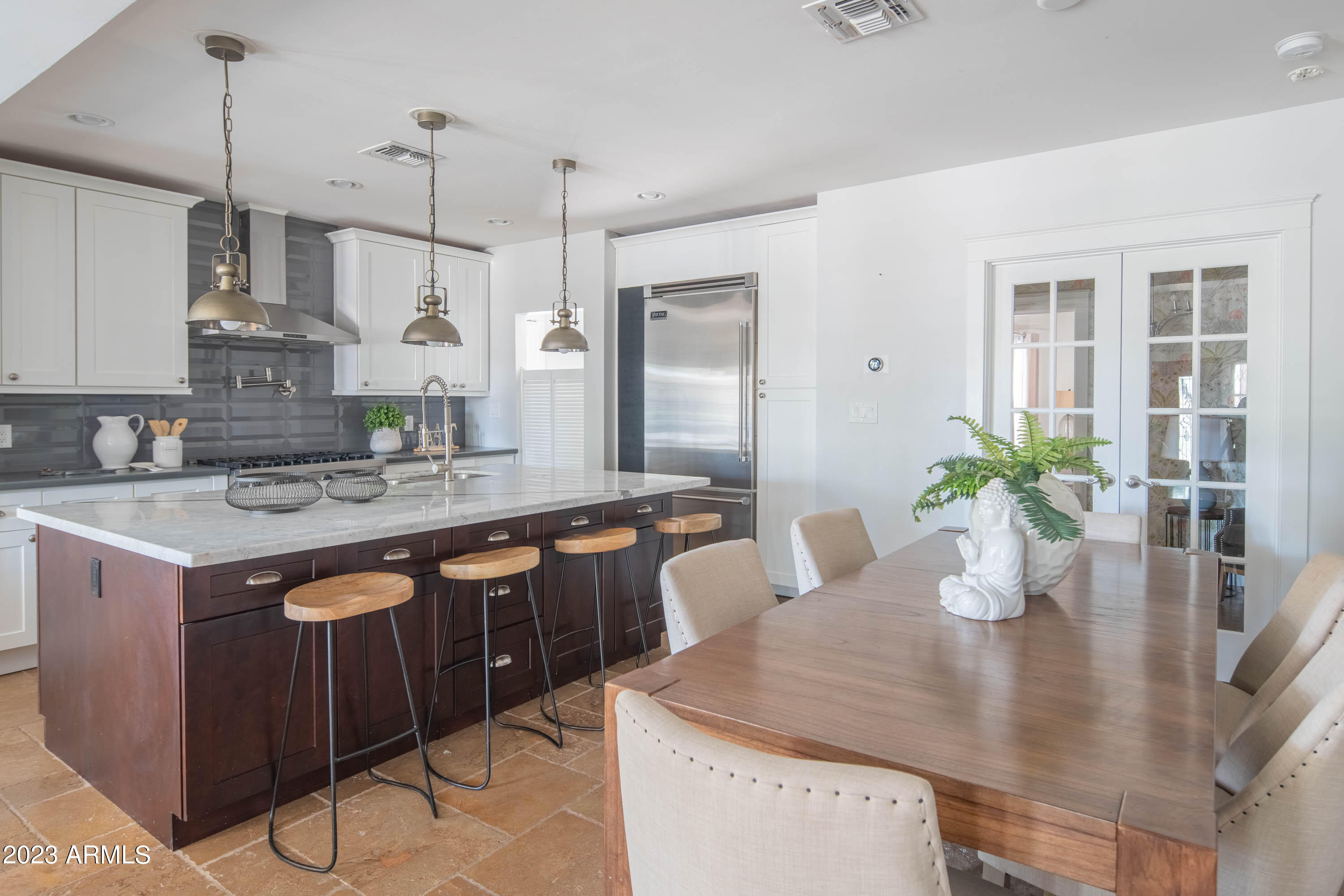 124 W GRANADA Road