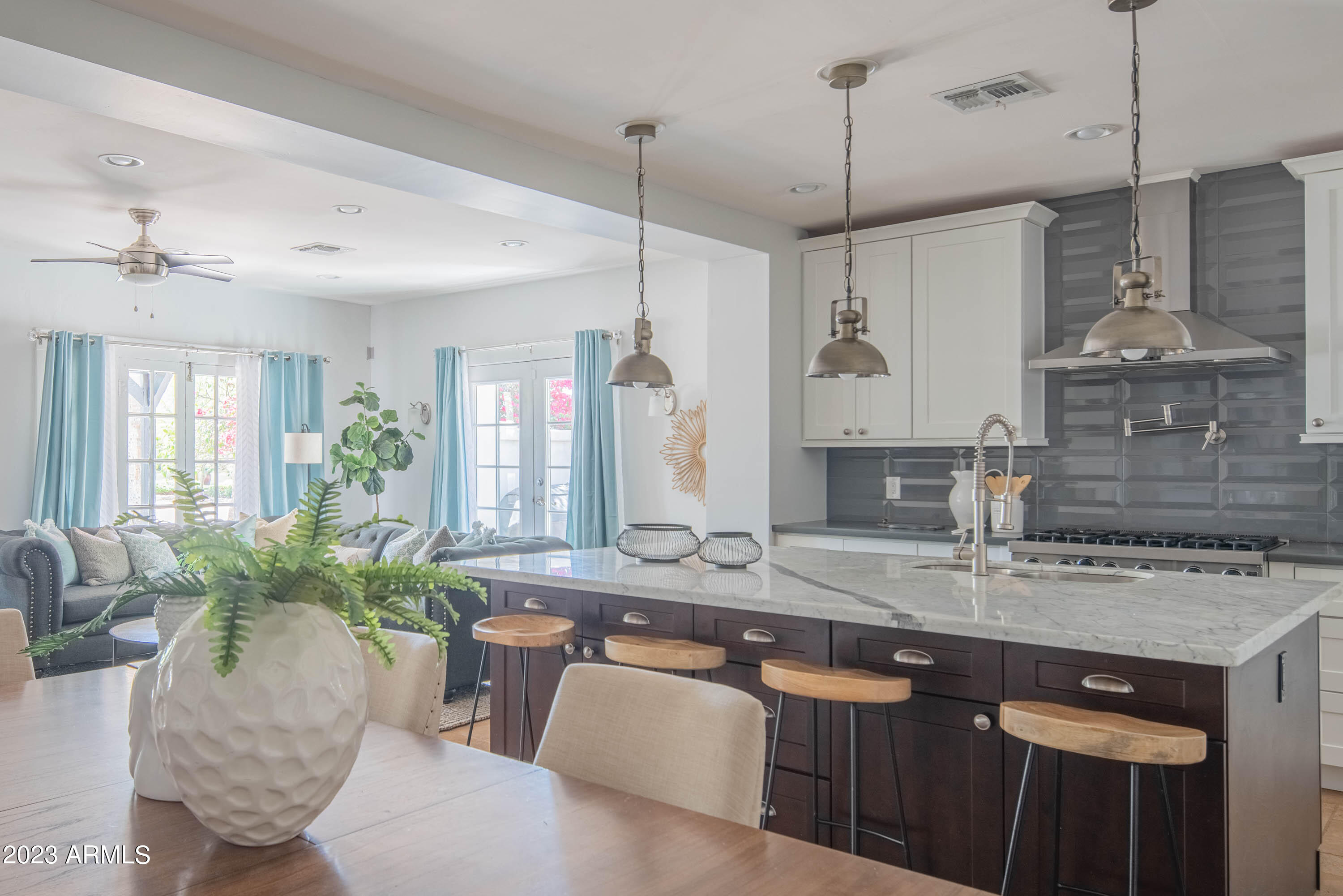 124 W GRANADA Road