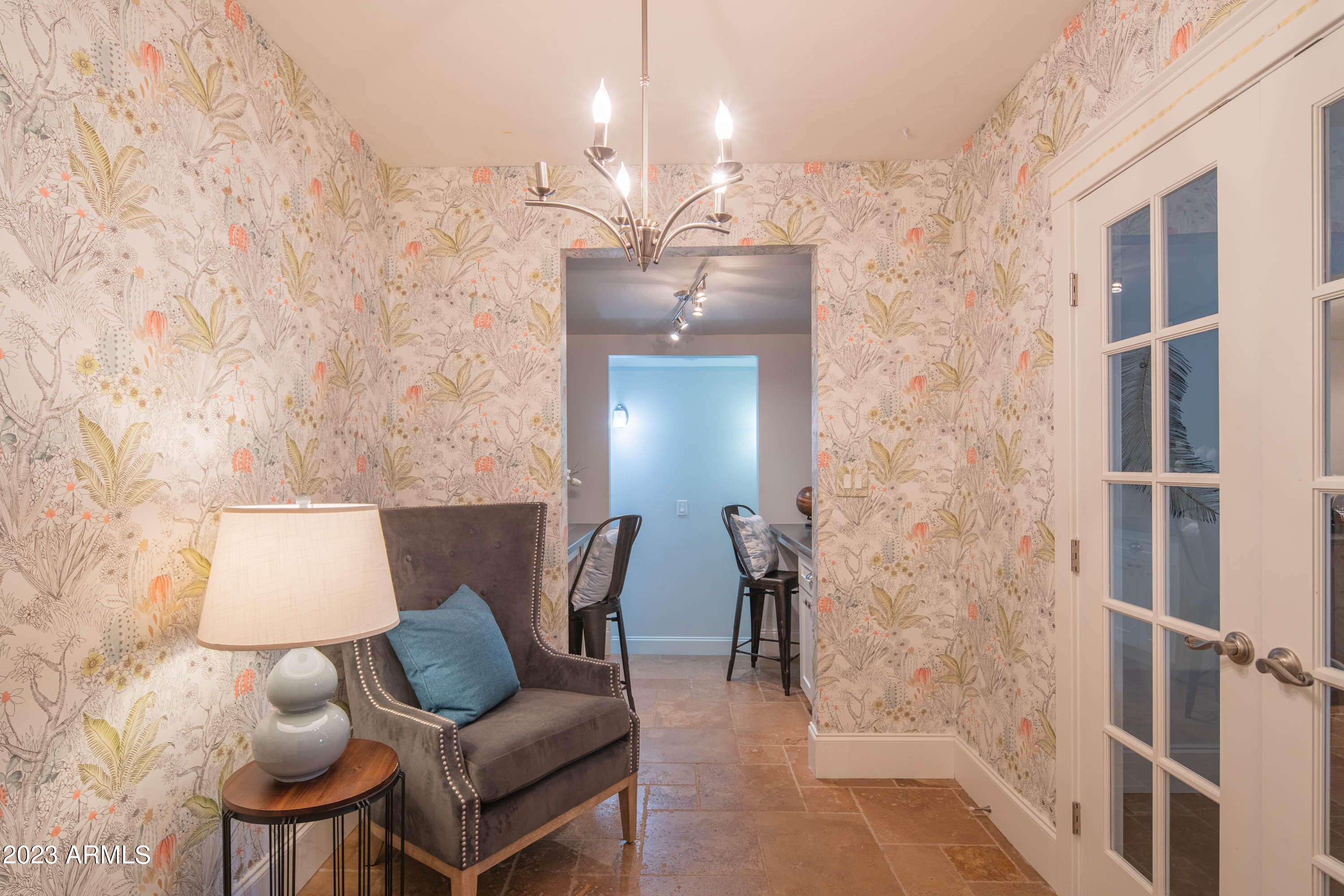 124 W GRANADA Road