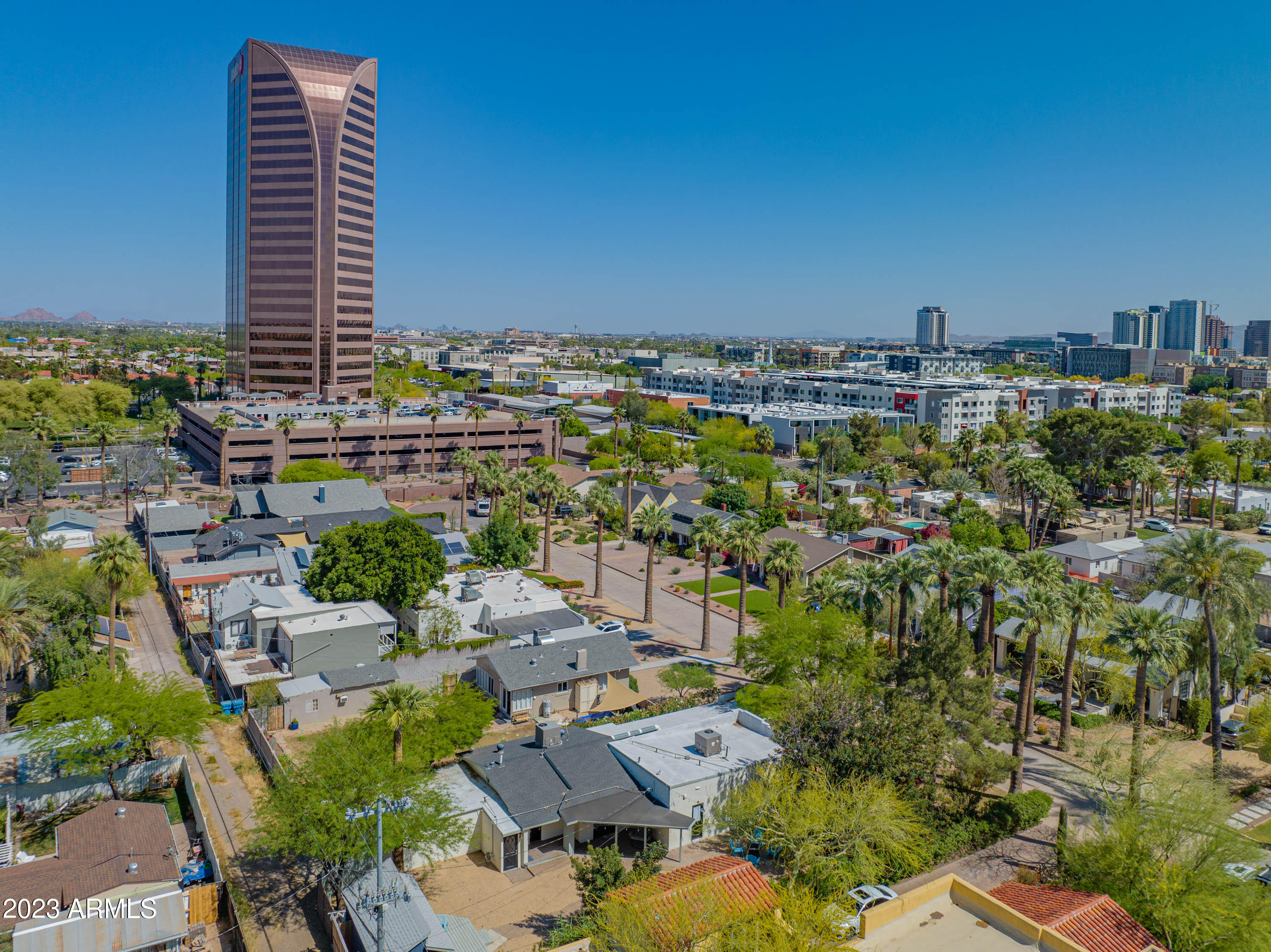 124 W GRANADA Road