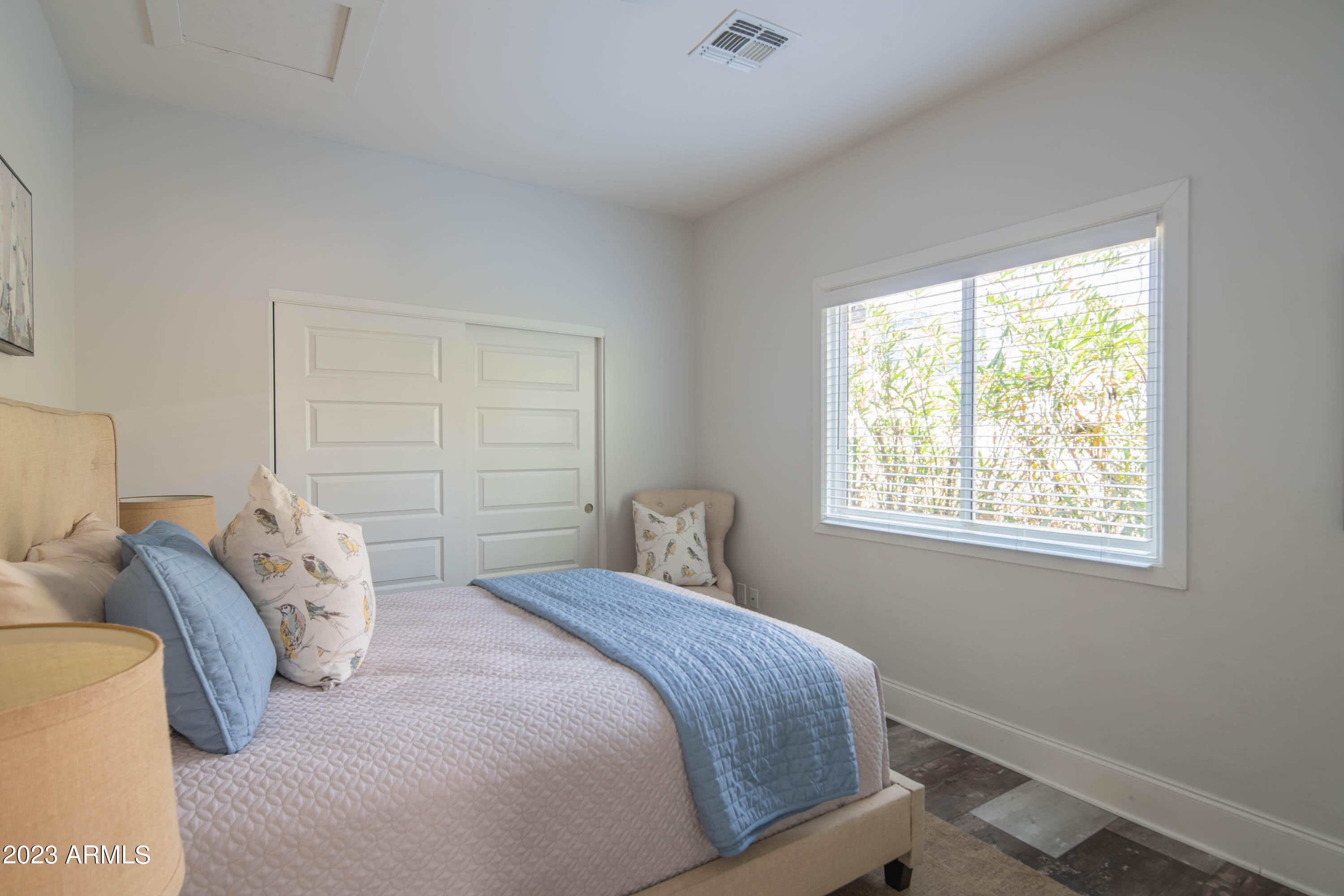 124 W GRANADA Road