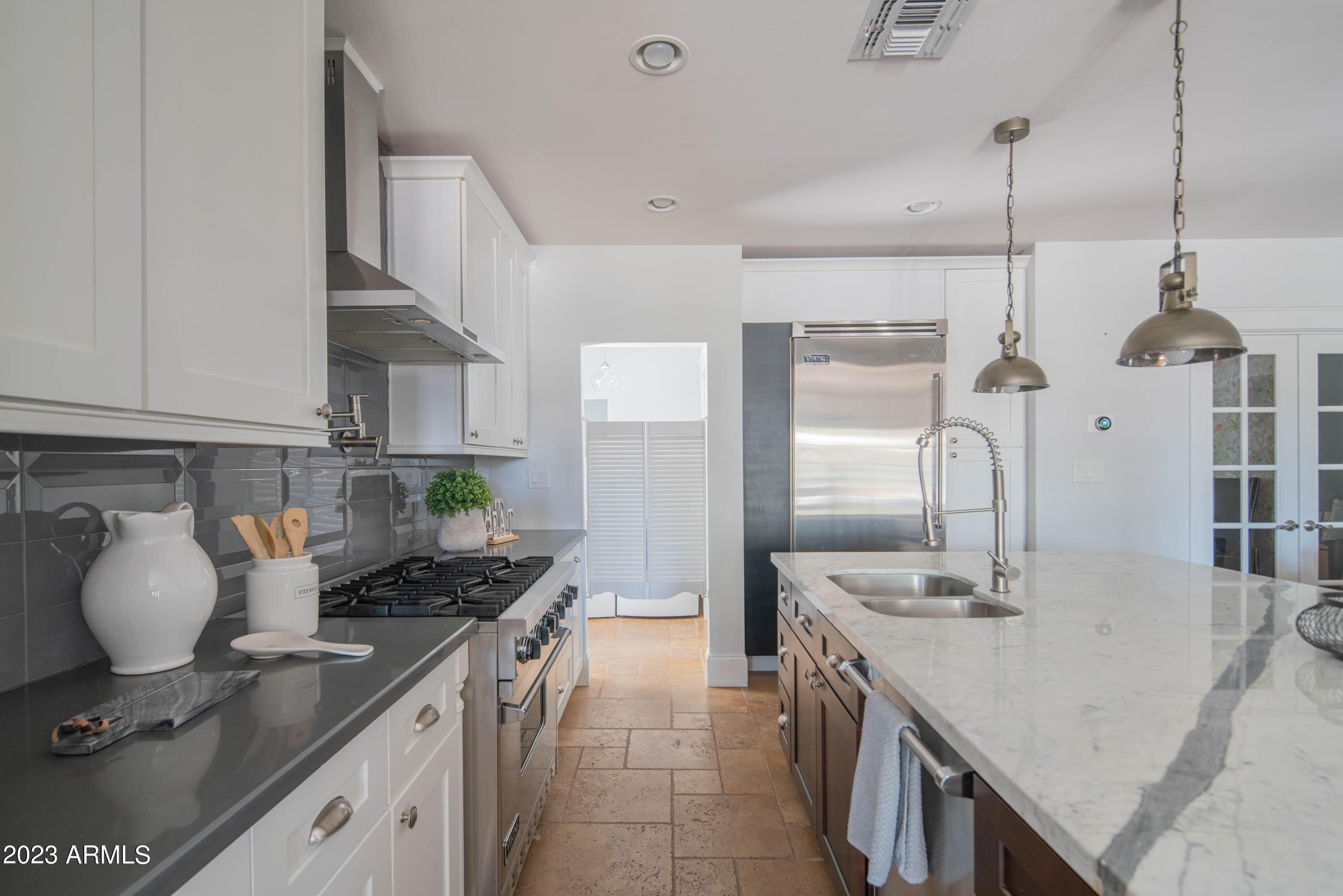 124 W GRANADA Road