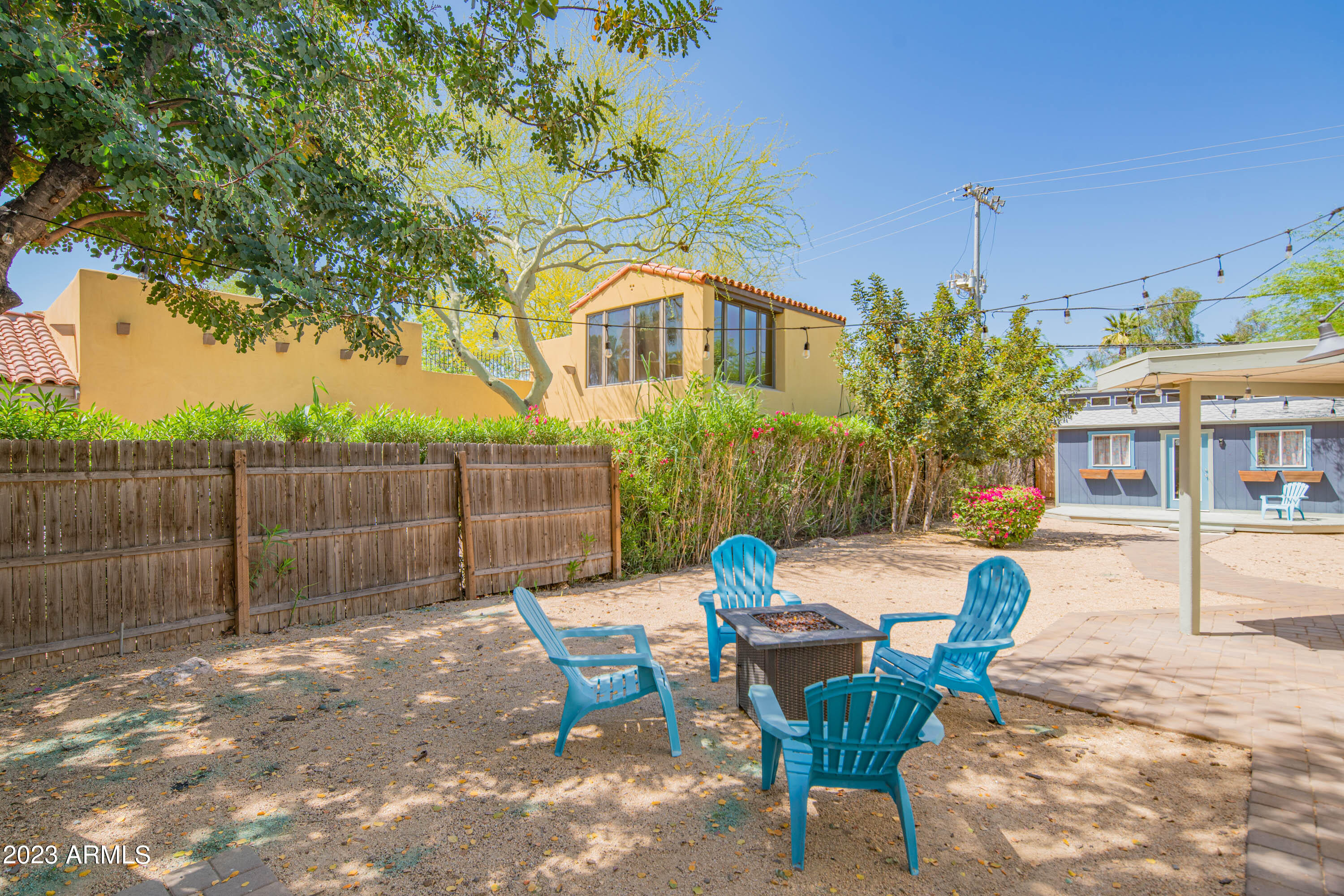 124 W GRANADA Road
