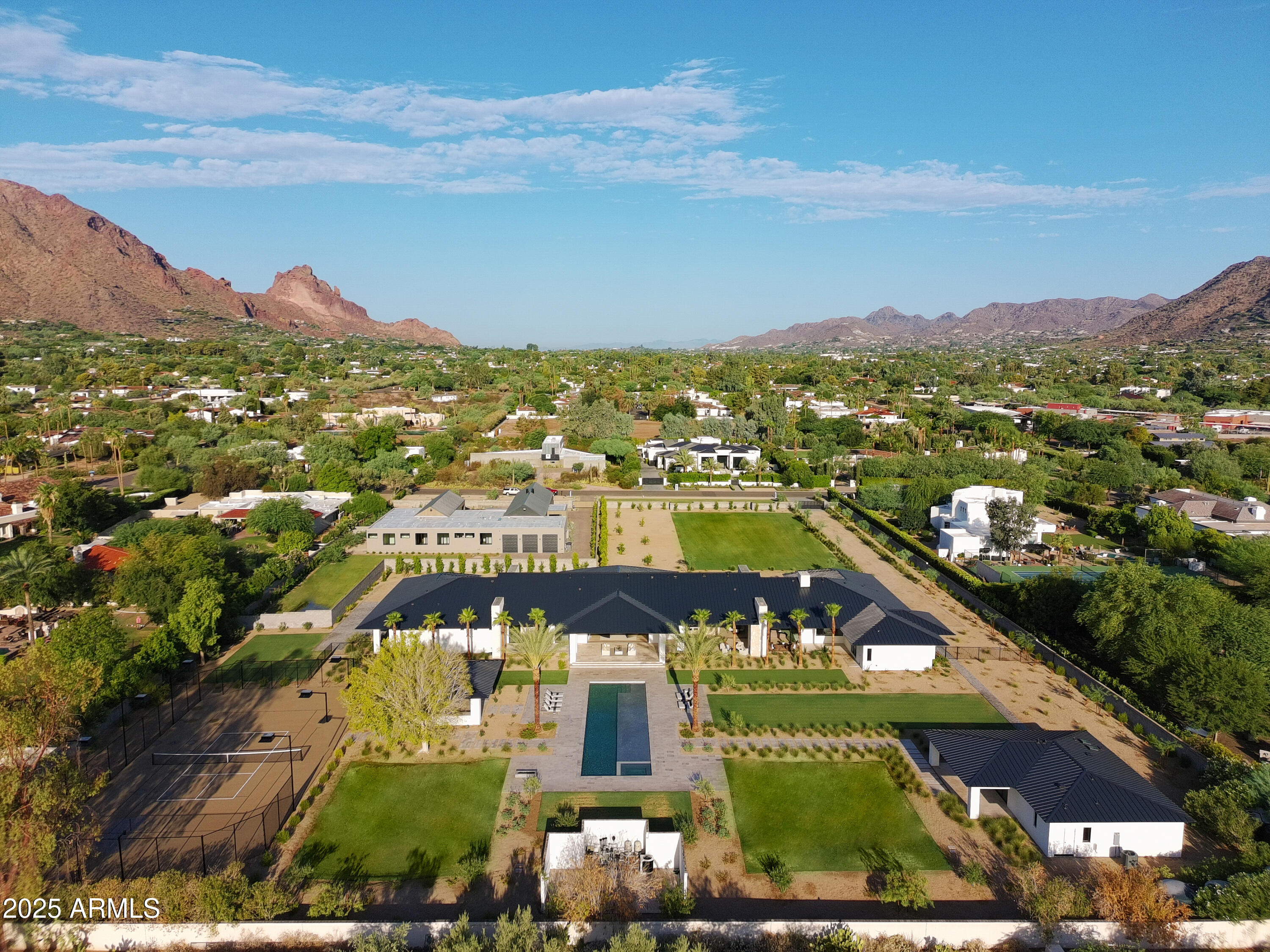 6215 N CASA BLANCA Drive