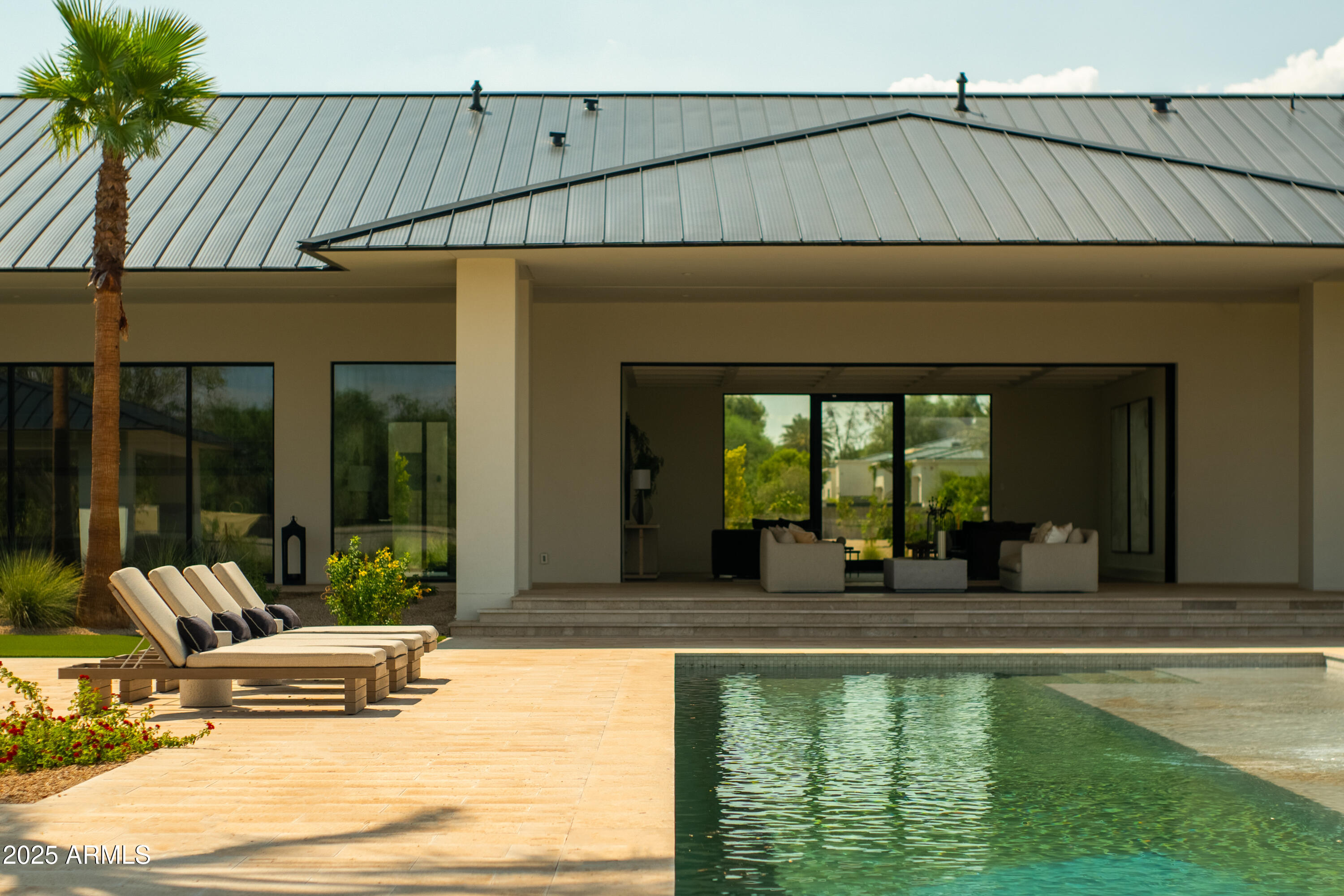 6215 N CASA BLANCA Drive