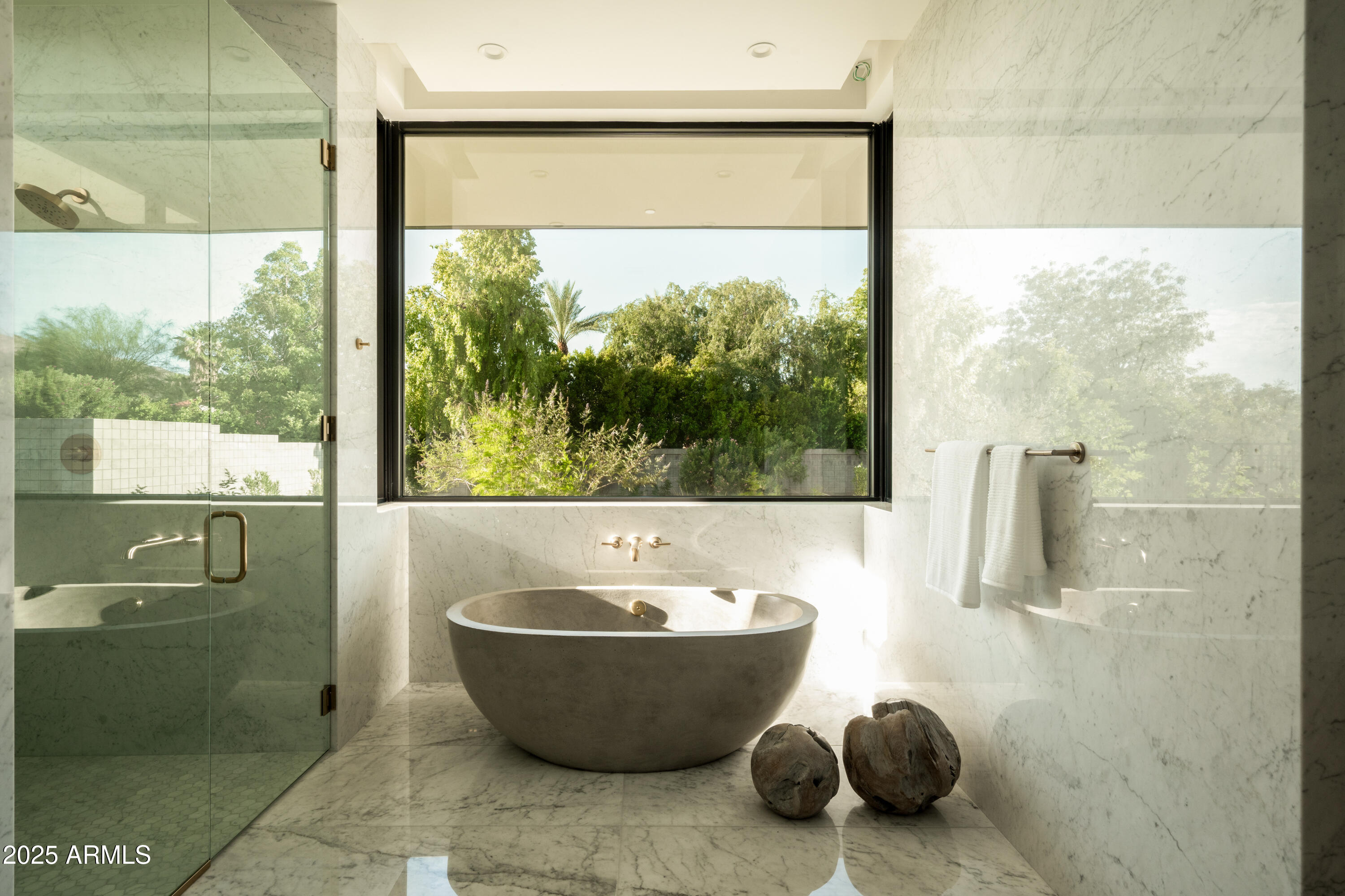 6215 N CASA BLANCA Drive