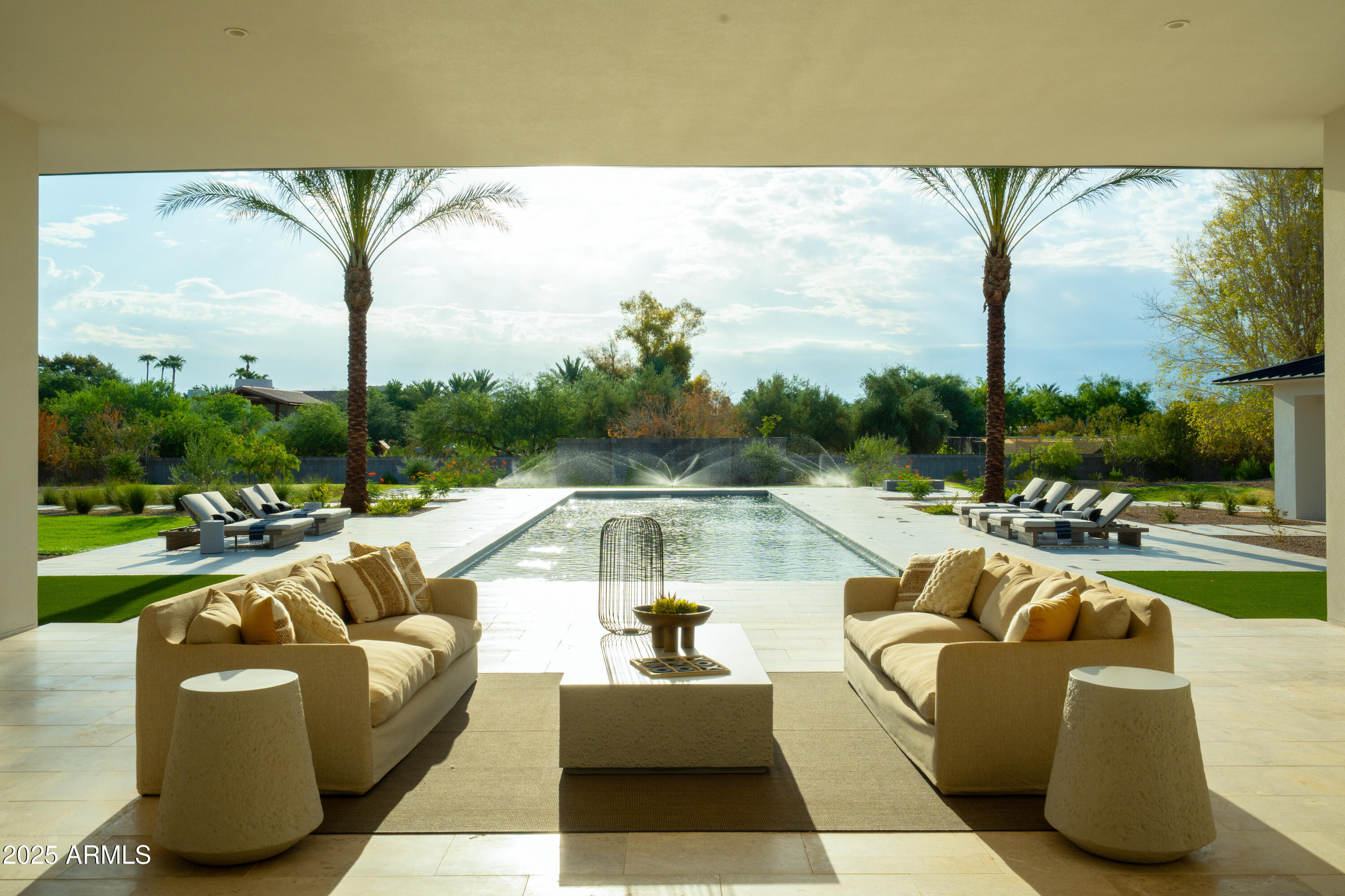 6215 N CASA BLANCA Drive