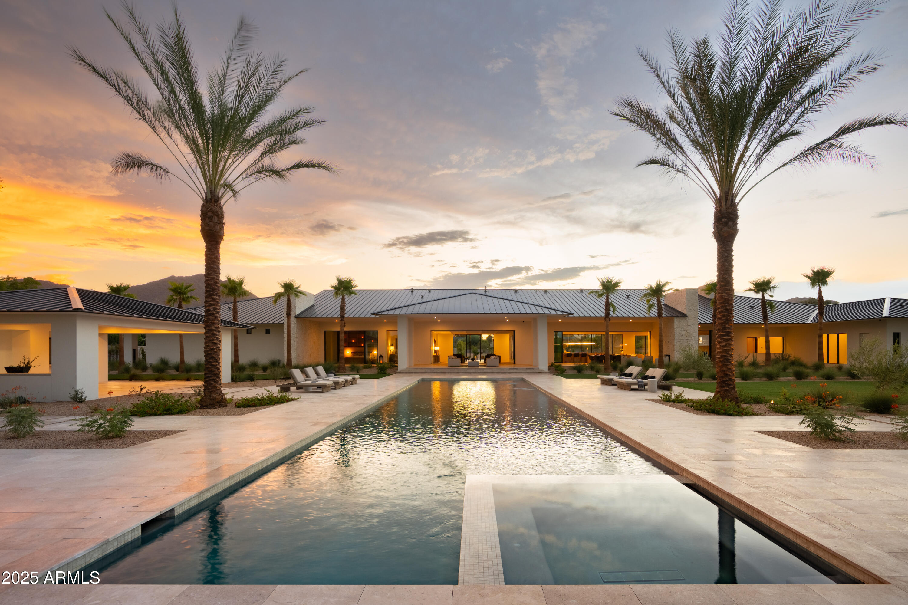 6215 N CASA BLANCA Drive