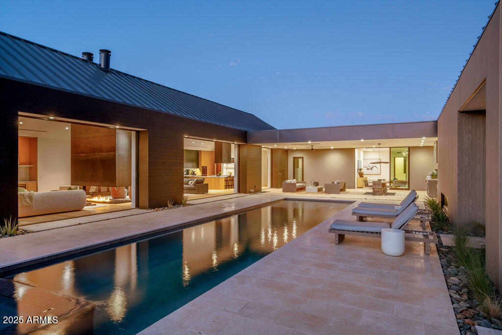 6209 N CASA BLANCA Drive