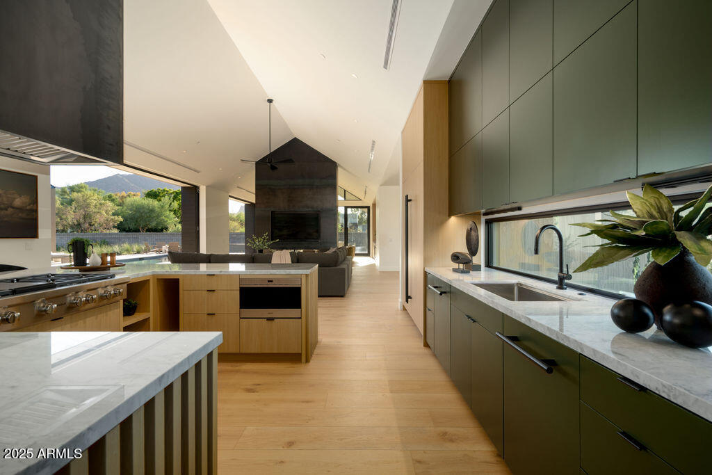 6209 N CASA BLANCA Drive