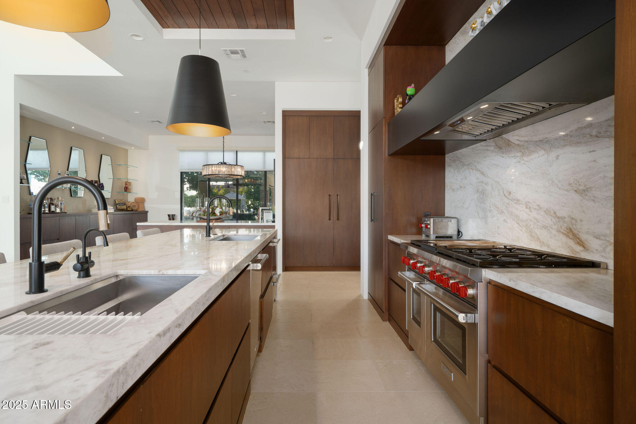 5333 E VIA LOS CABALLOS