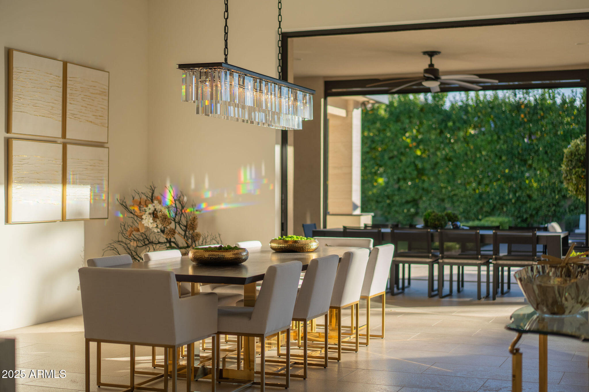 5333 E VIA LOS CABALLOS