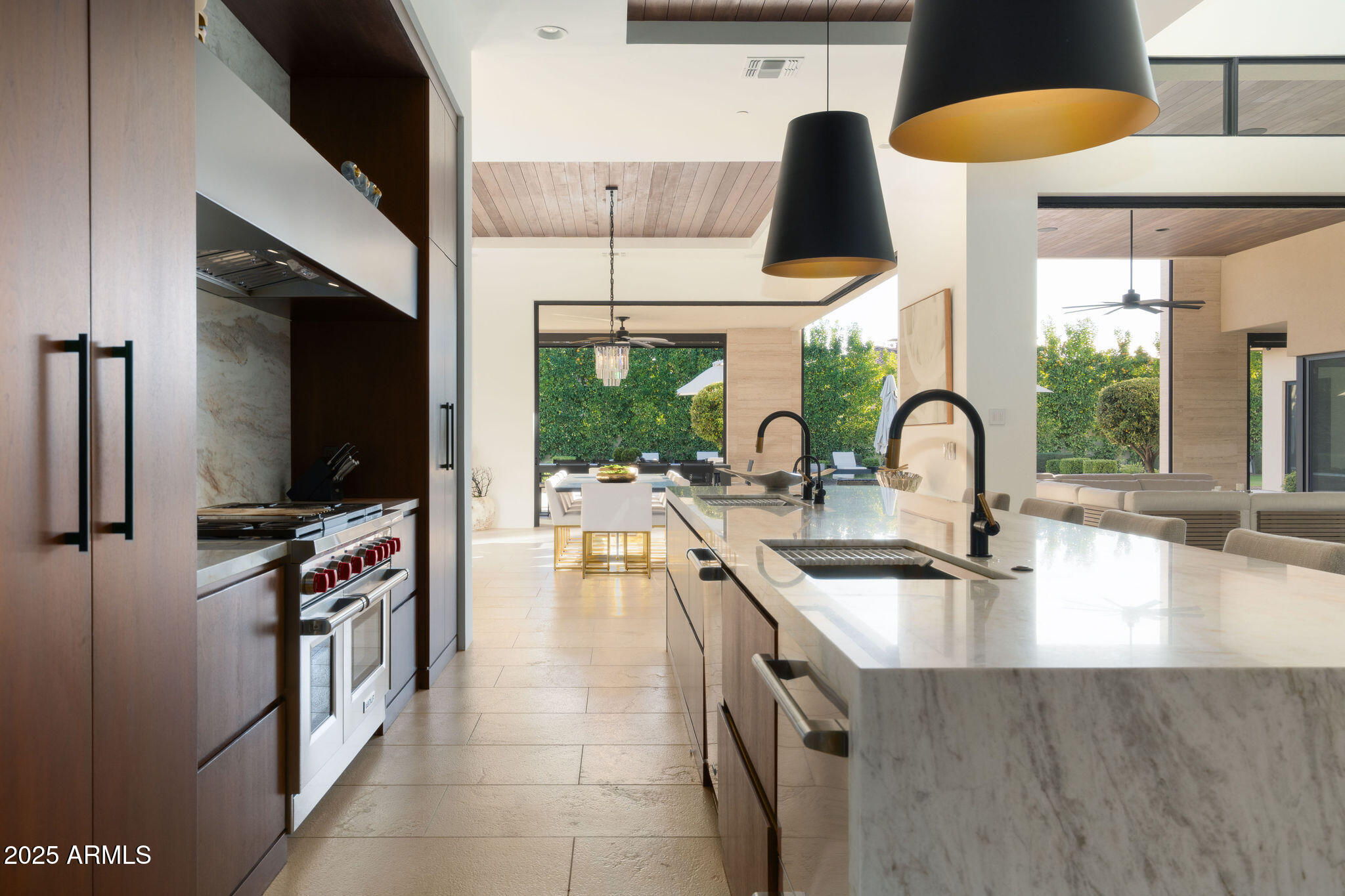 5333 E VIA LOS CABALLOS