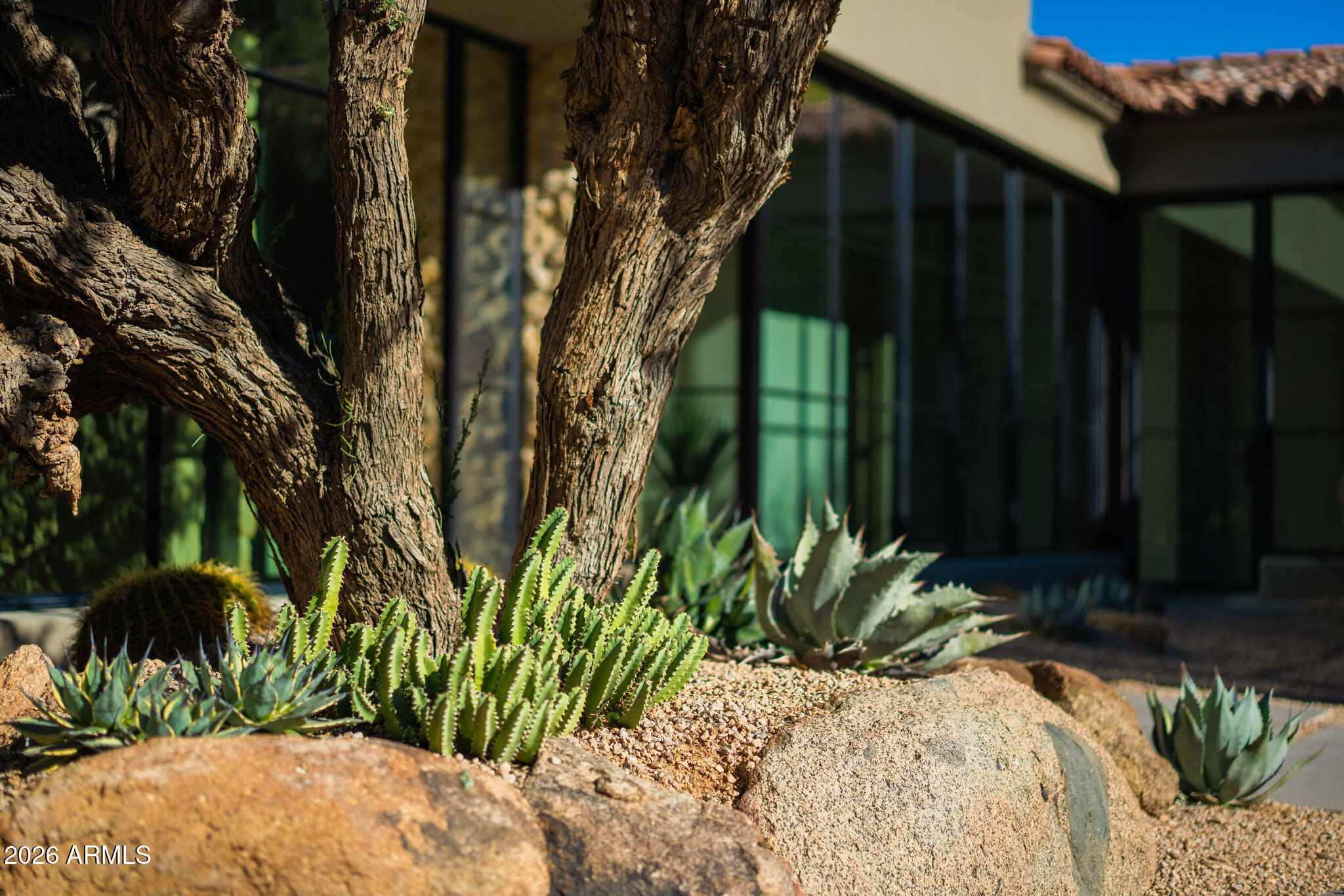 5939 E QUARTZ MOUNTAIN Road