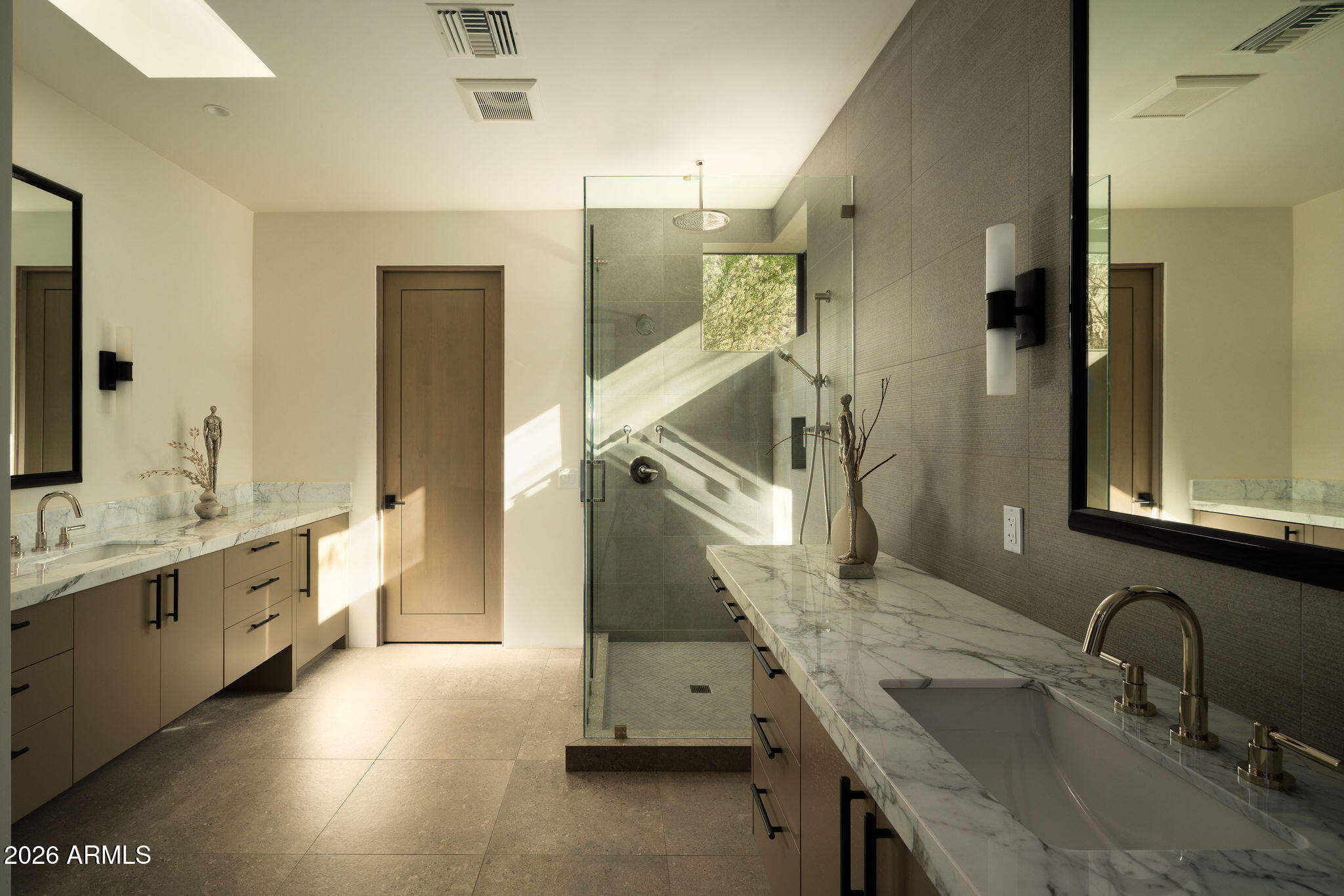 5939 E QUARTZ MOUNTAIN Road